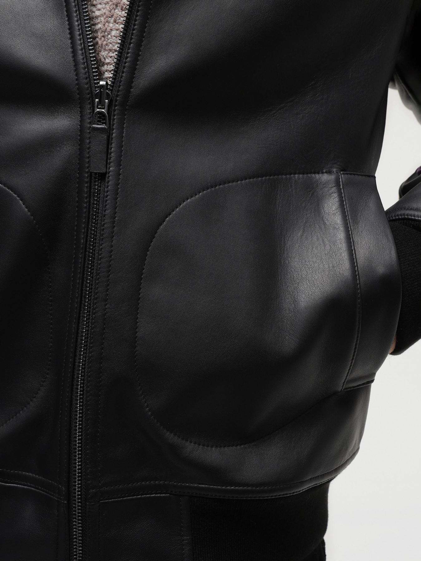 Куртки и дубленки Emporio Armani модель H41R8D-E1P8D-999 Куртки и дубленки Emporio Armani модель H41R8D-E1P8D-999 Фото
