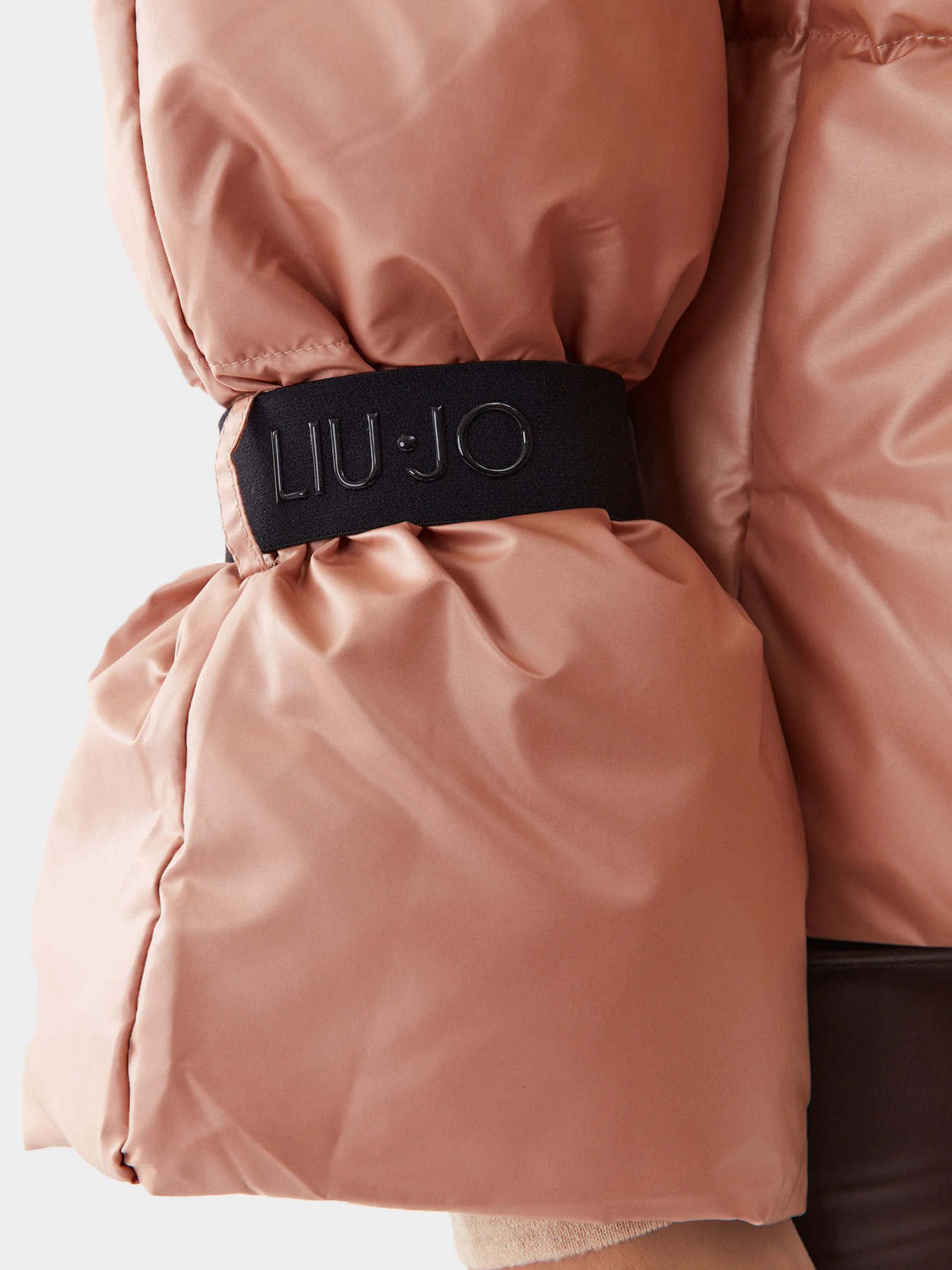 Куртки и дубленки Liu Jo модель TF3140 T3584 61221 Куртки и дубленки Liu Jo модель TF3140 T3584 61221 Фото