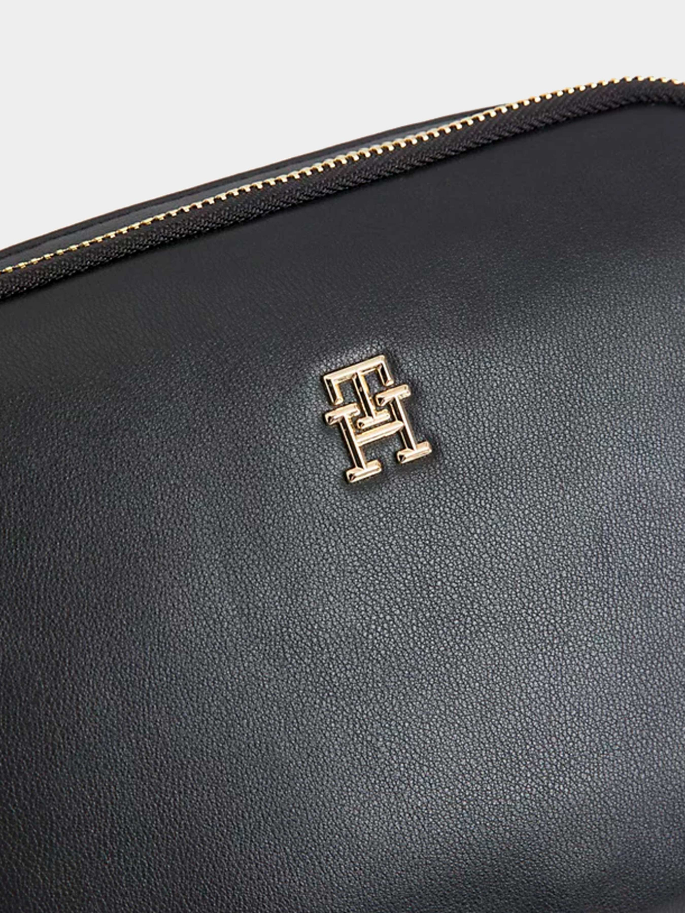 Сумки Tommy Hilfiger модель AW0AW15235-BDS Фото