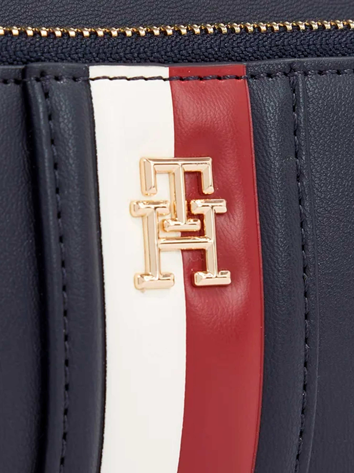 Сумки Tommy Hilfiger модель AW0AW15880-0G0 Фото