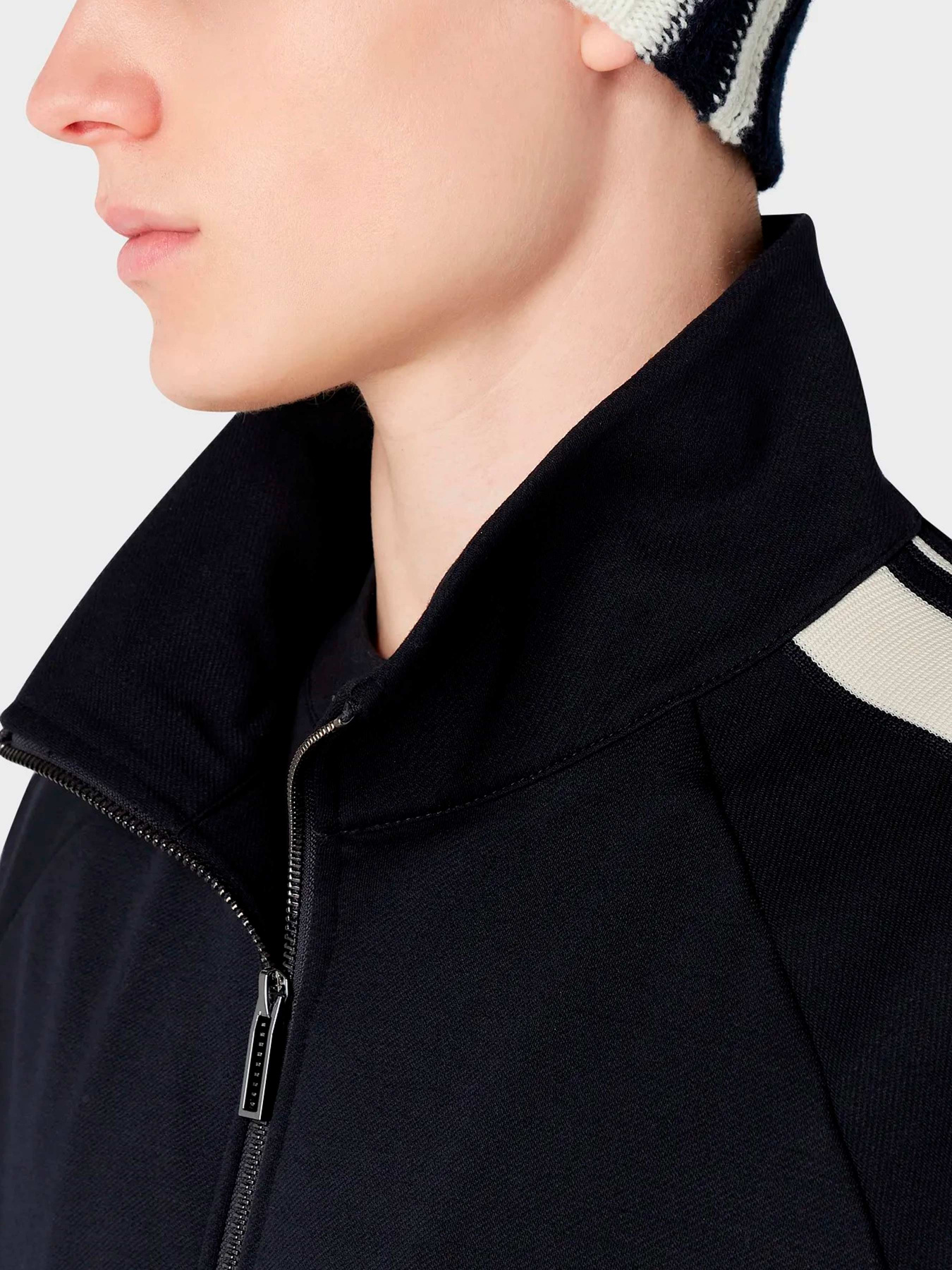Худи и свитшоты Emporio Armani модель 6R1MF8-1JHQZ-0920 Фото