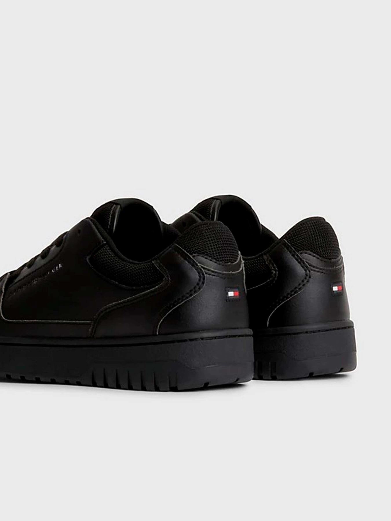Кроссовки Tommy Hilfiger модель FM0FM04727-BDS Фото