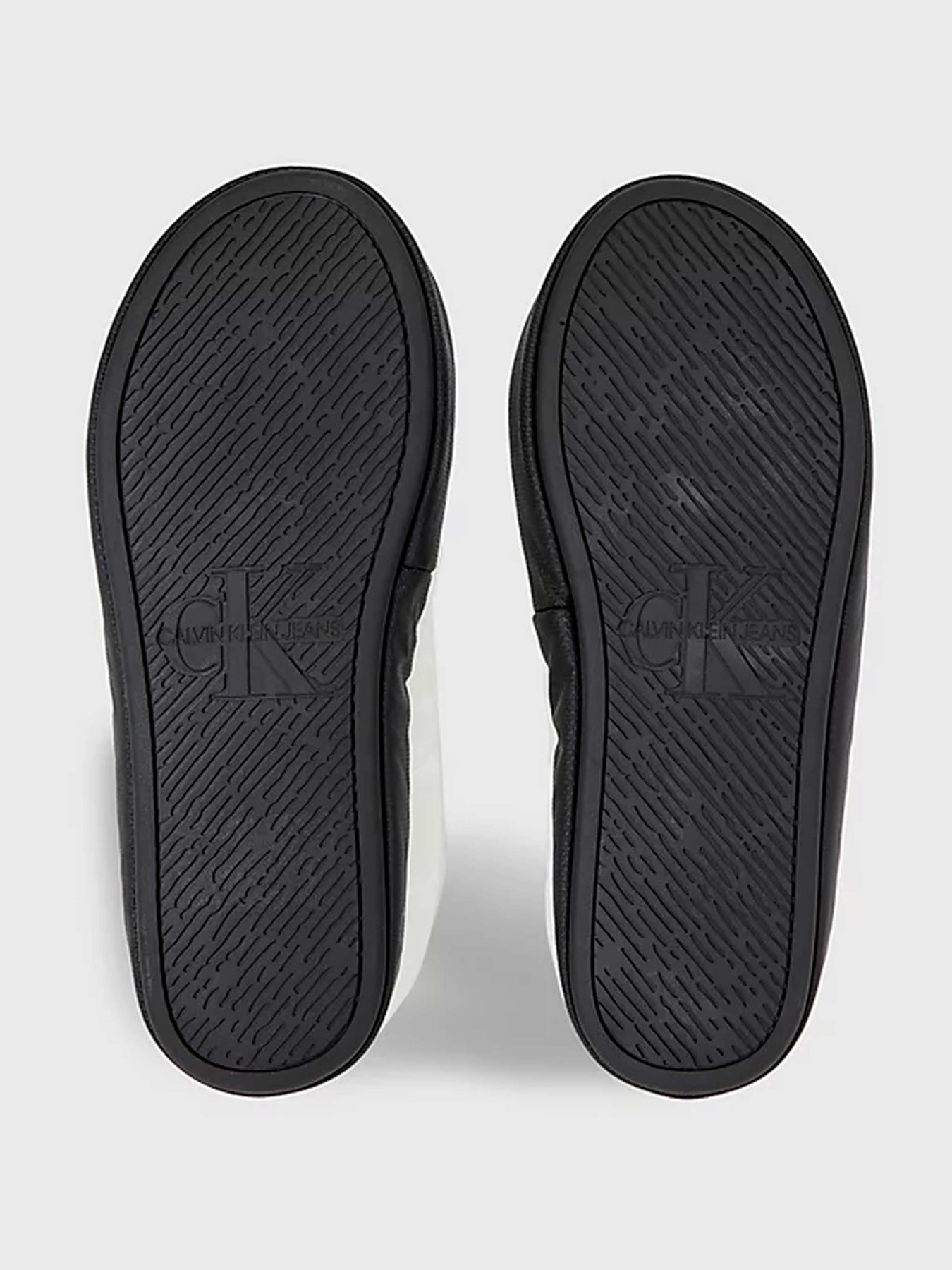 Тапки Calvin Klein модель YW0YW00747-YBR Фото