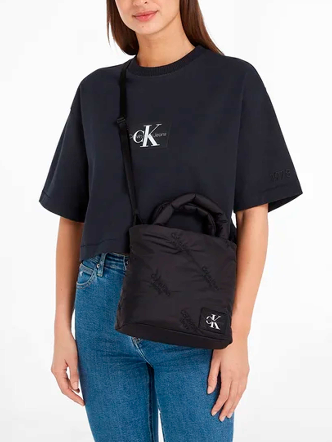 Сумки Calvin Klein модель K60K611230-BDS Фото