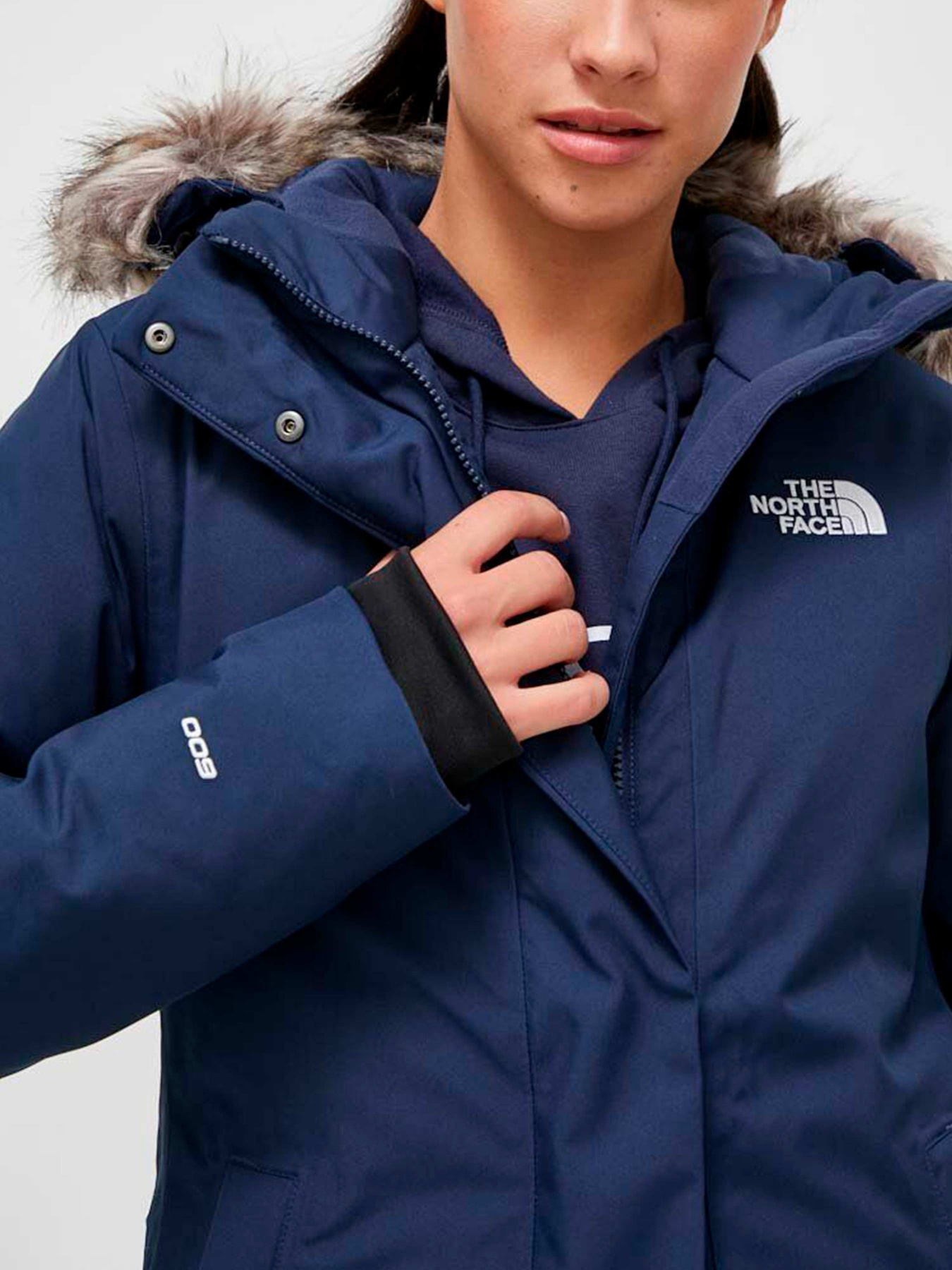 Куртки и дубленки The North Face модель NF0A84J28K21 Фото