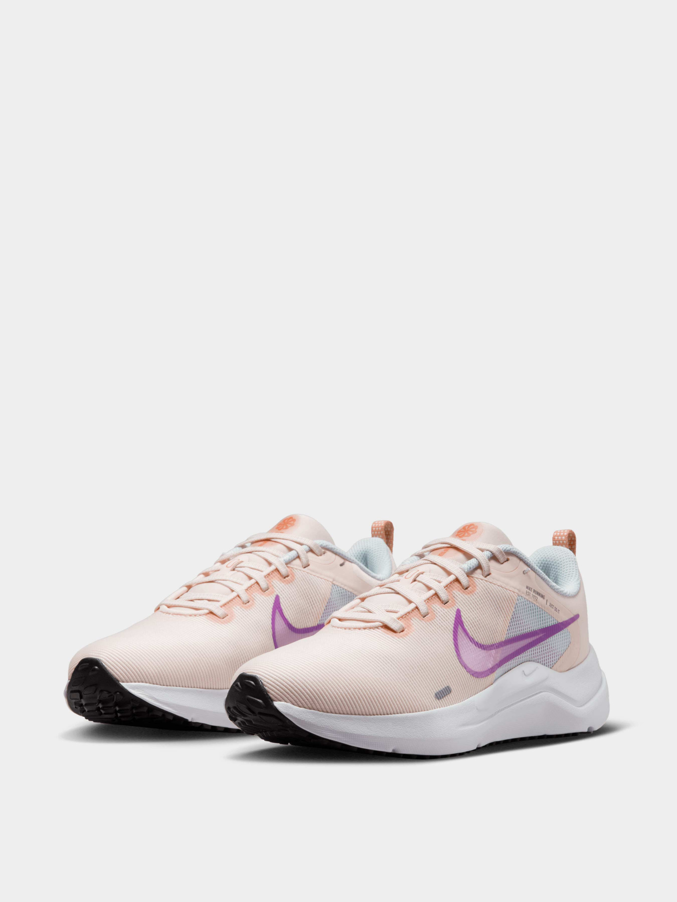 Кроссовки NIKE модель DD9294-800 Фото