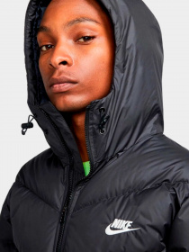 Куртки и дубленки NIKE модель FB8185-010 Фото