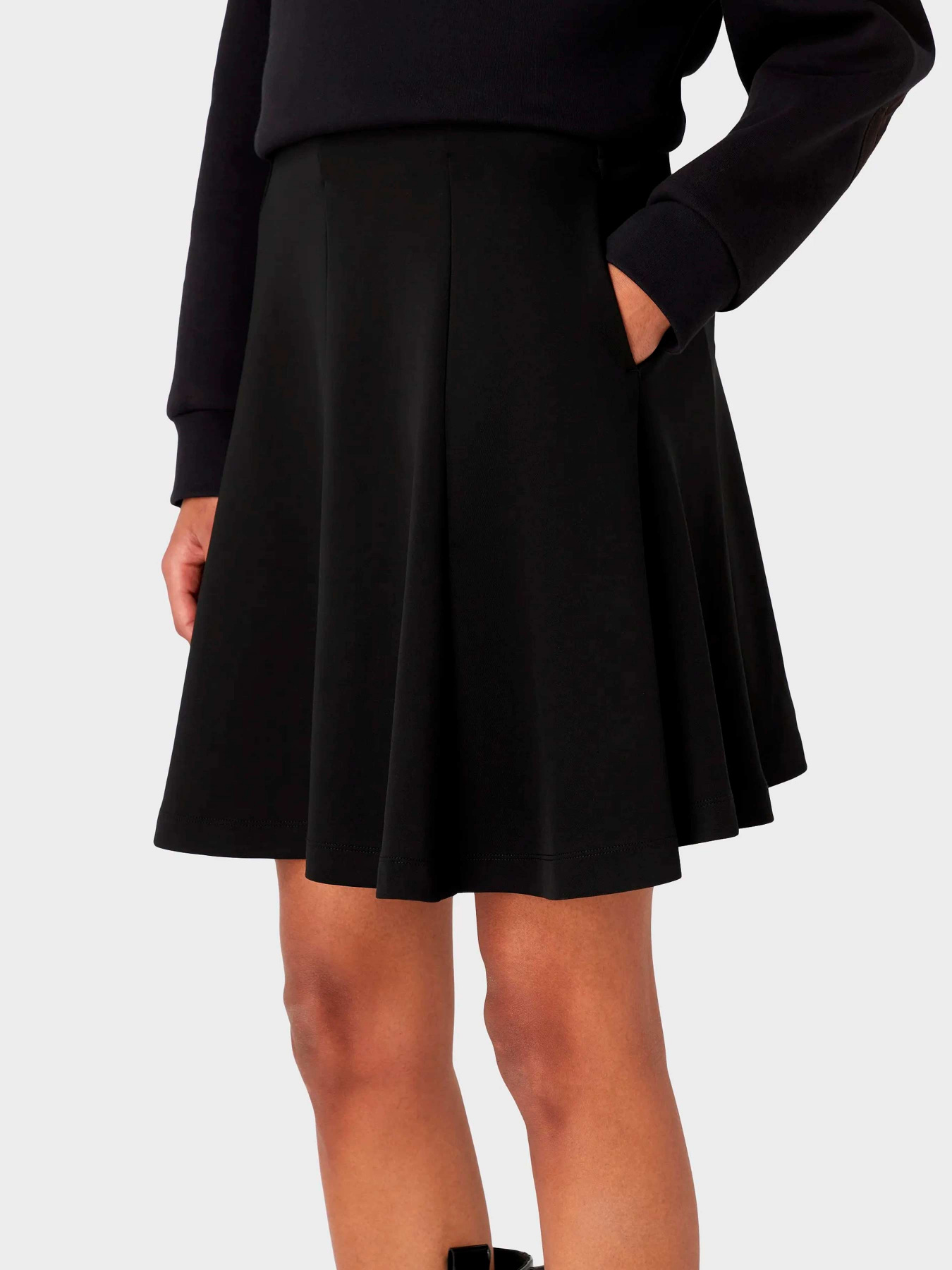 Юбки Emporio Armani модель 6R2N7B-2JXGZ-0999 Фото