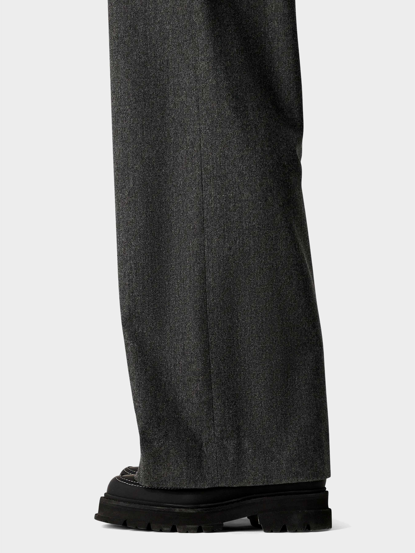 Брюки Emporio Armani модель H4NP37-E2109-630 Фото