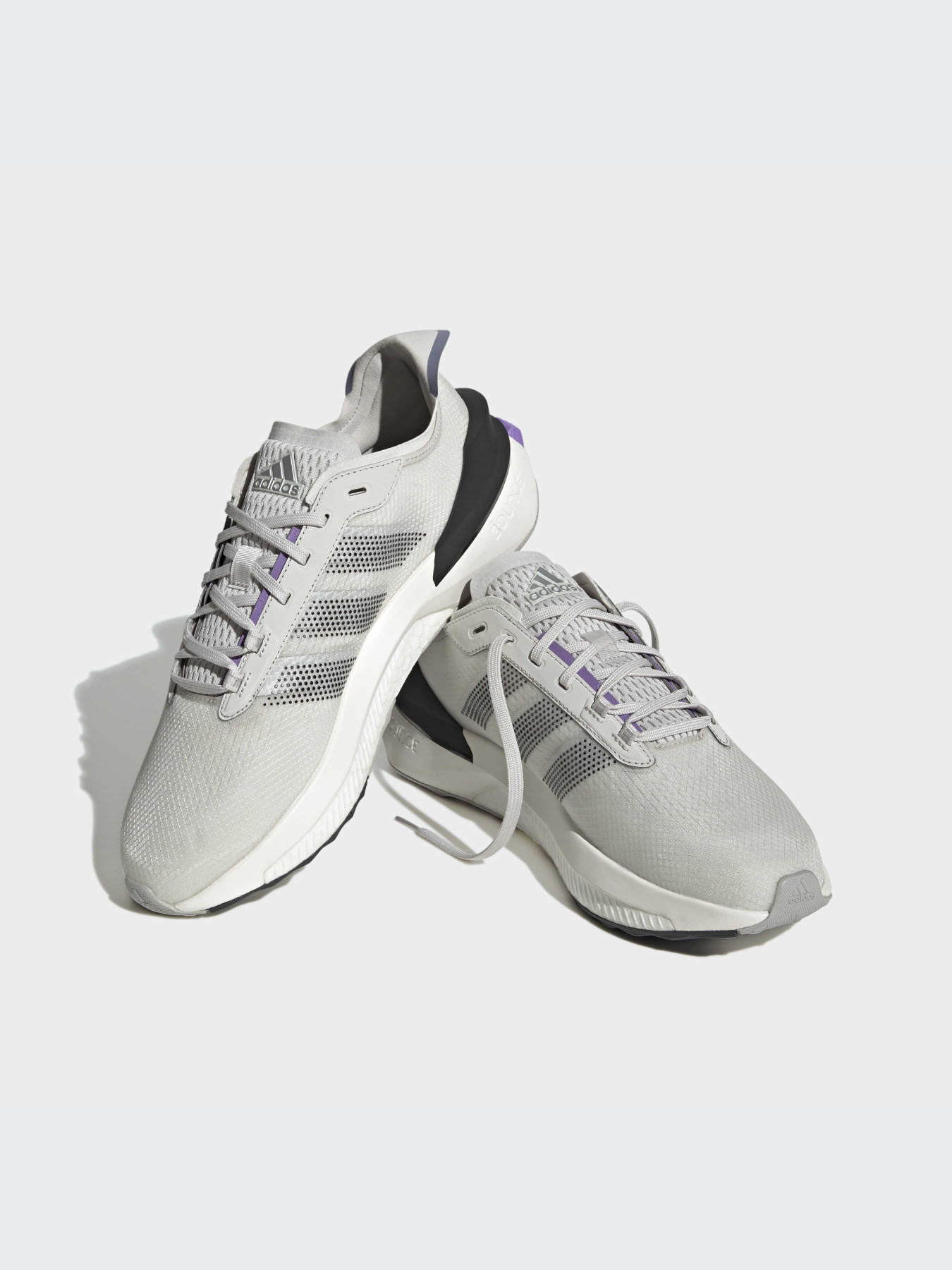 Кроссовки Adidas AVRYN модель ID9422-KZ Фото
