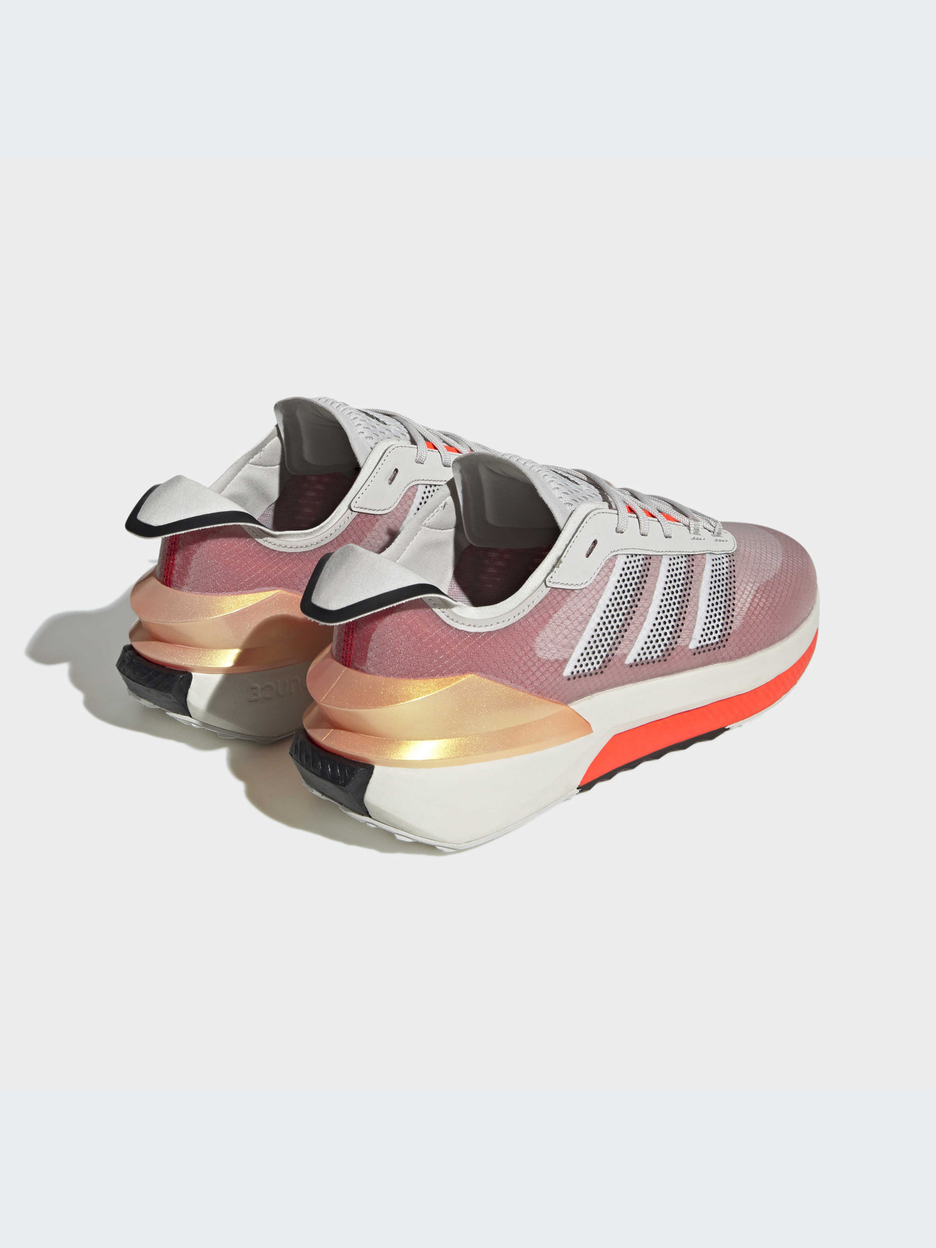 Кроссовки Adidas AVRYN модель HP5974-KZ Фото