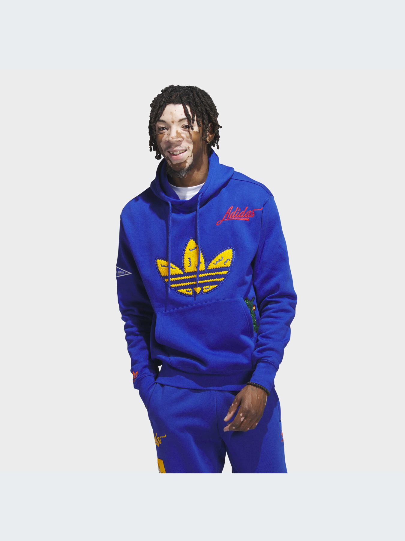 Худи и свитшоты Adidas Graphics модель IL2355-KZ Фото