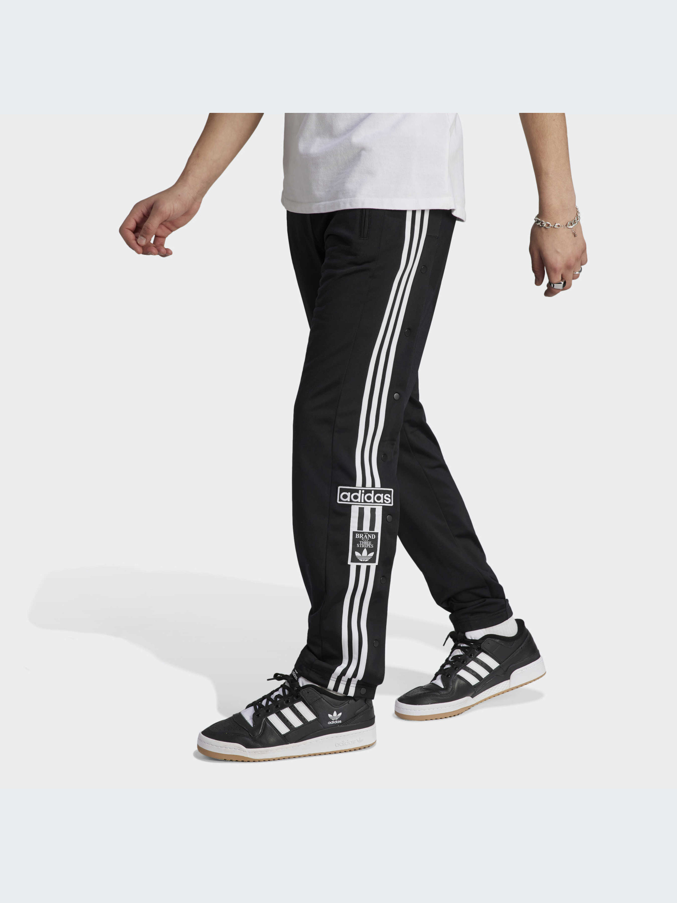 Брюки Adidas Adicolor модель IN8075-KZ Фото
