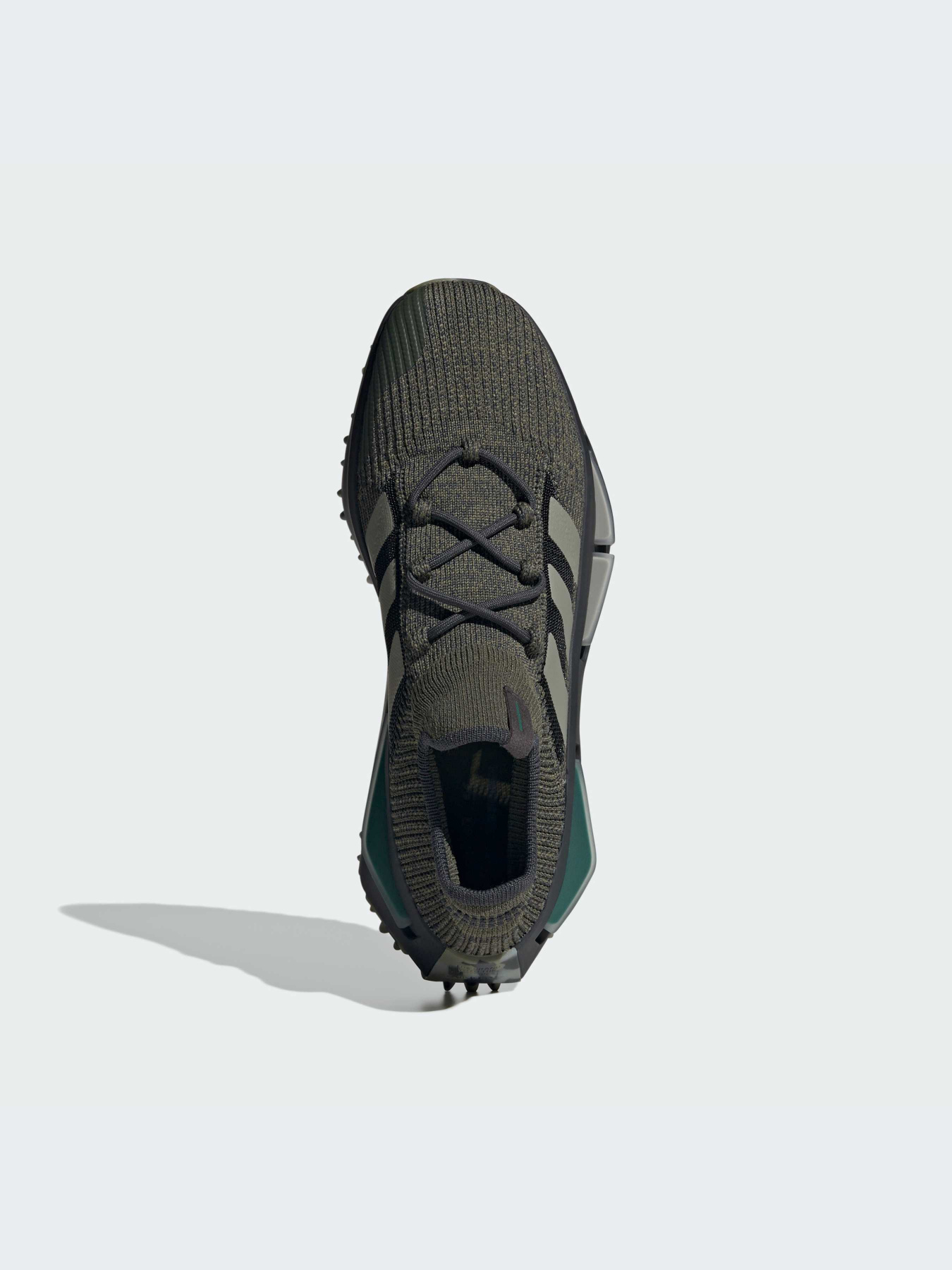 Кроссовки Adidas NMD модель IE2075-KZ Фото