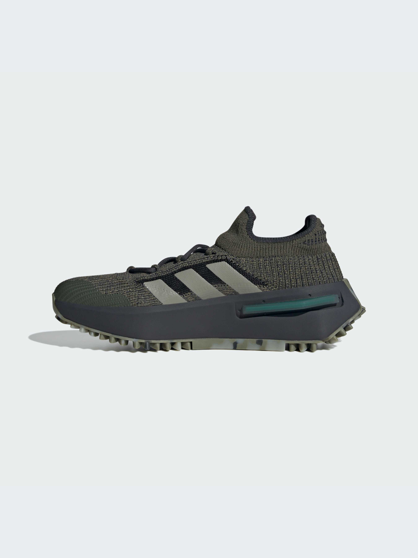 Кроссовки Adidas NMD модель IE2075-KZ Фото