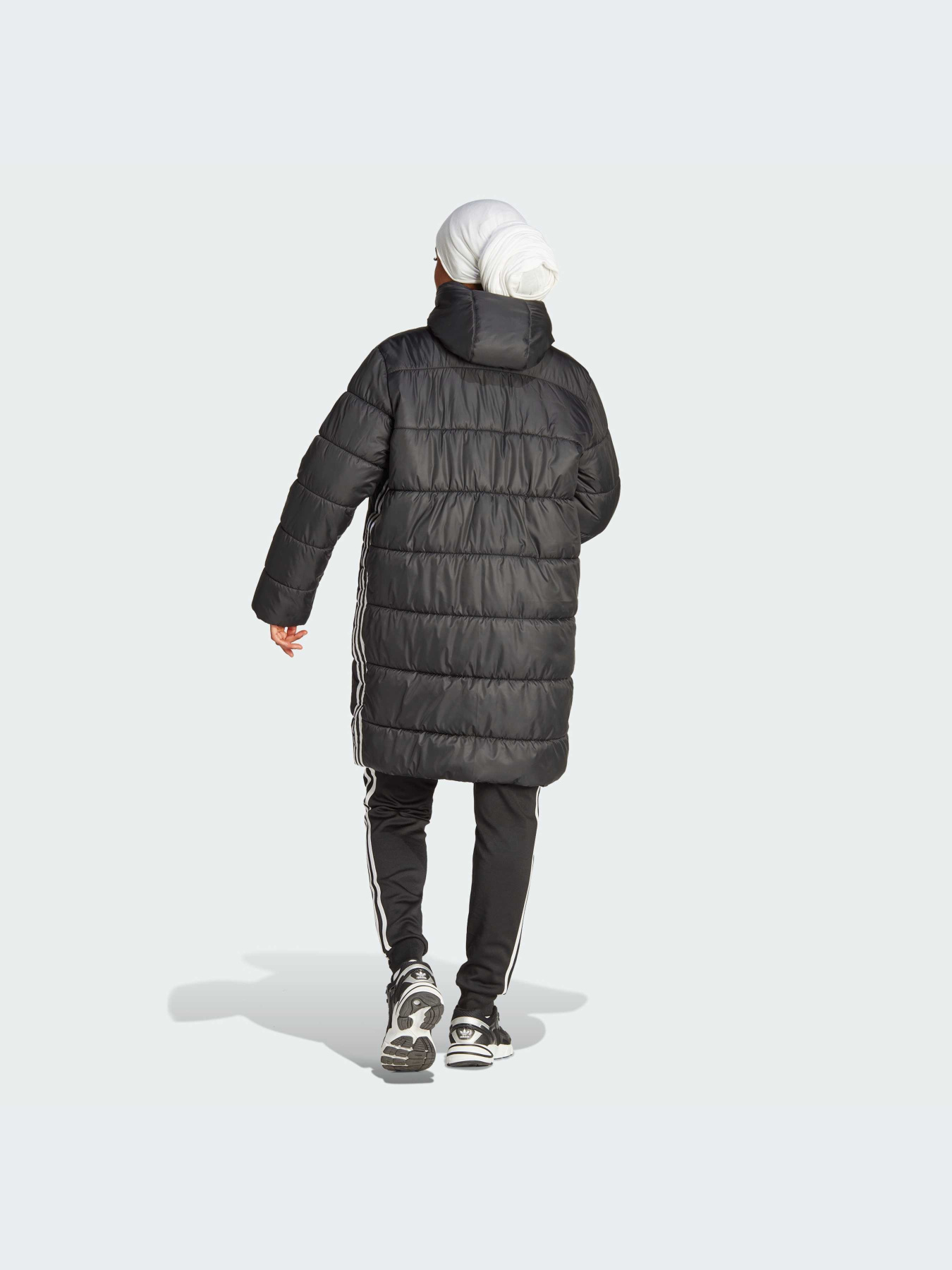 Куртки и дубленки Adidas Adicolor модель II8456-KZ Фото