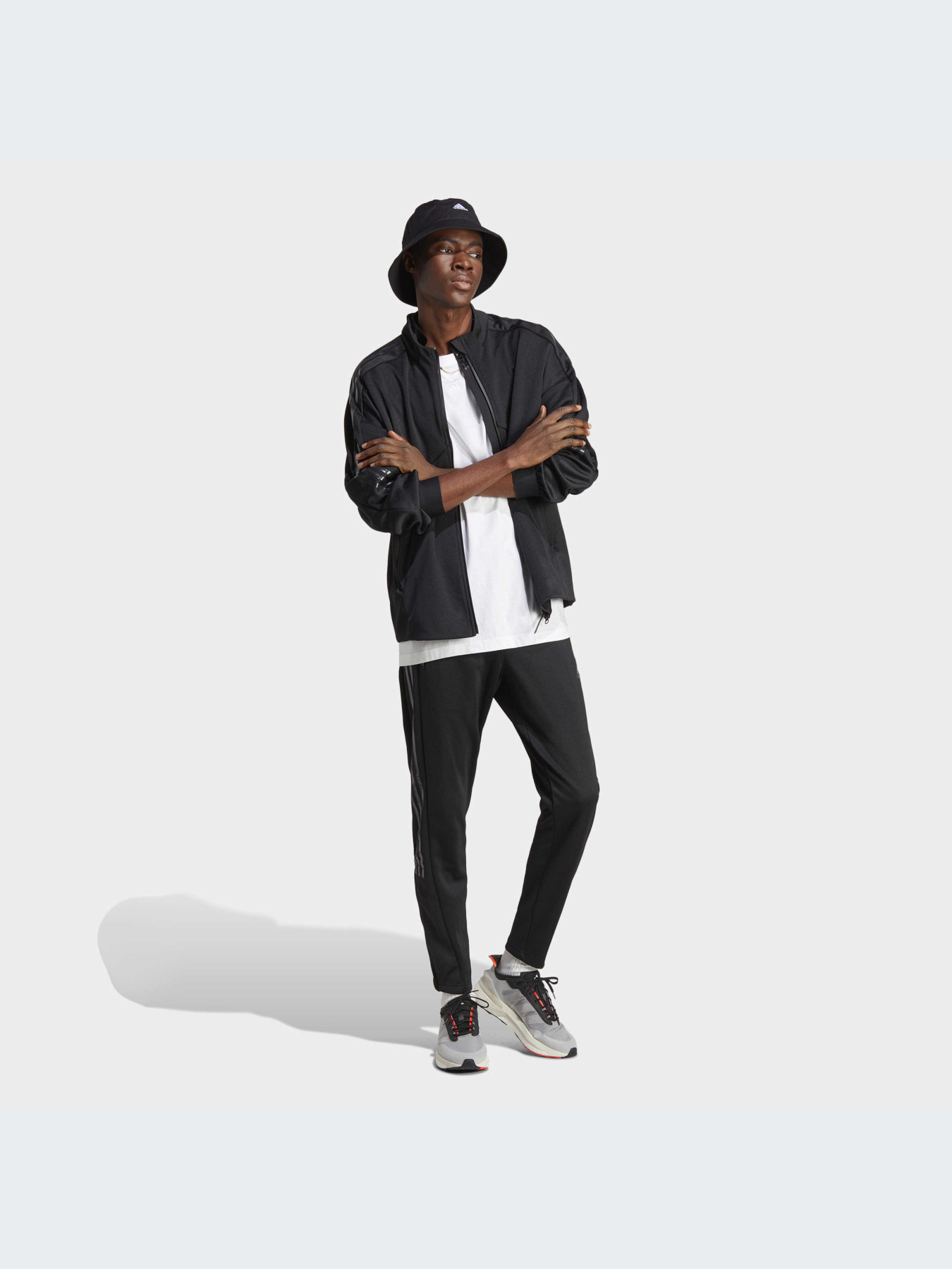 Худи и свитшоты Adidas Tiro модель HY3785-KZ Фото