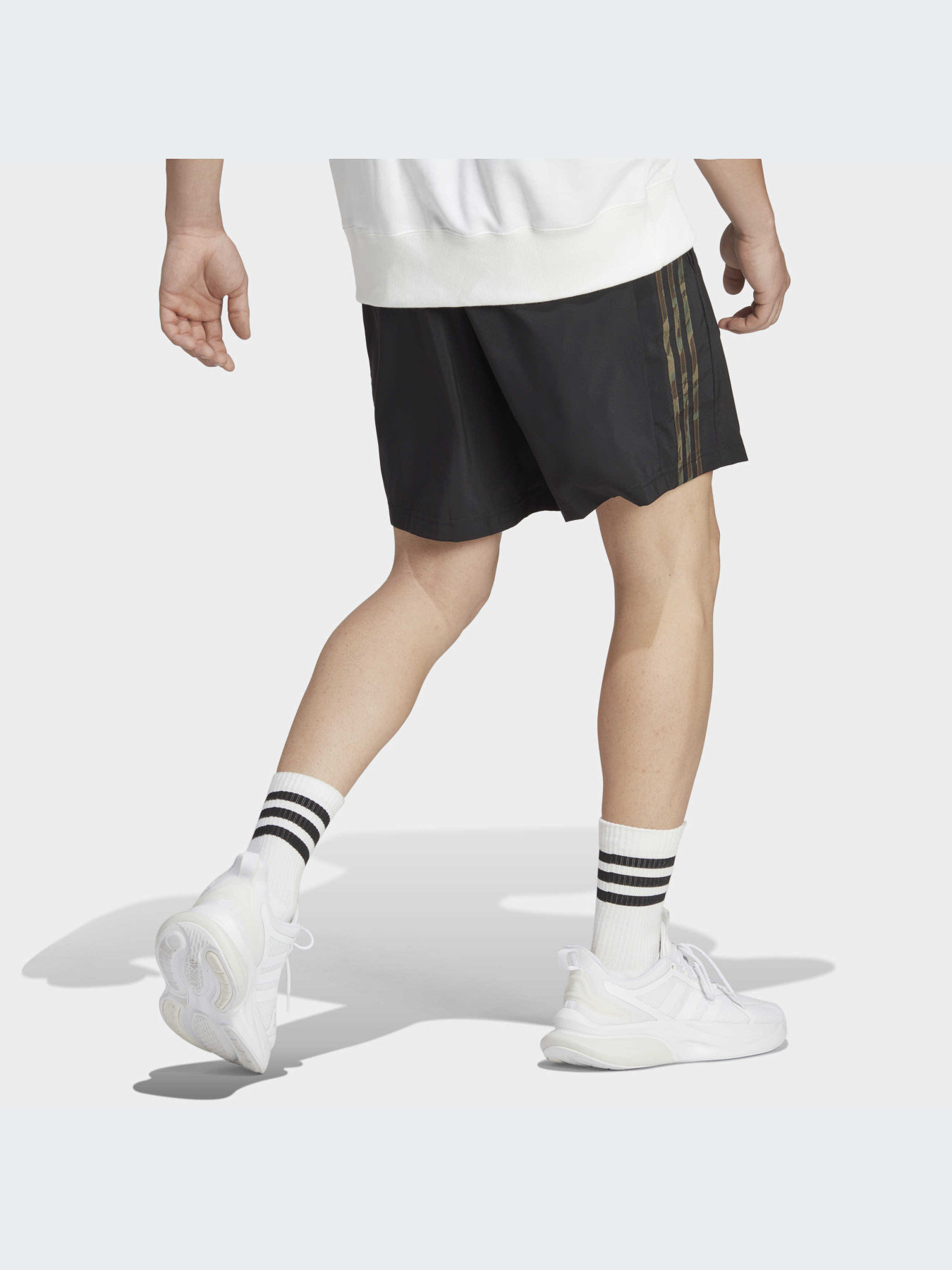 Шорты Adidas модель IC1493-KZ Фото