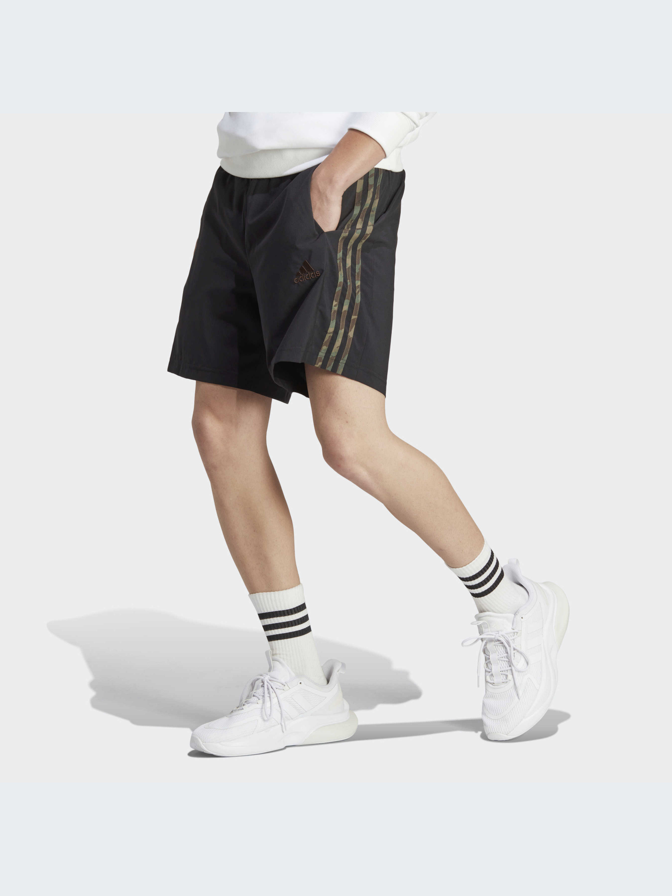 Шорты Adidas модель IC1493-KZ Фото