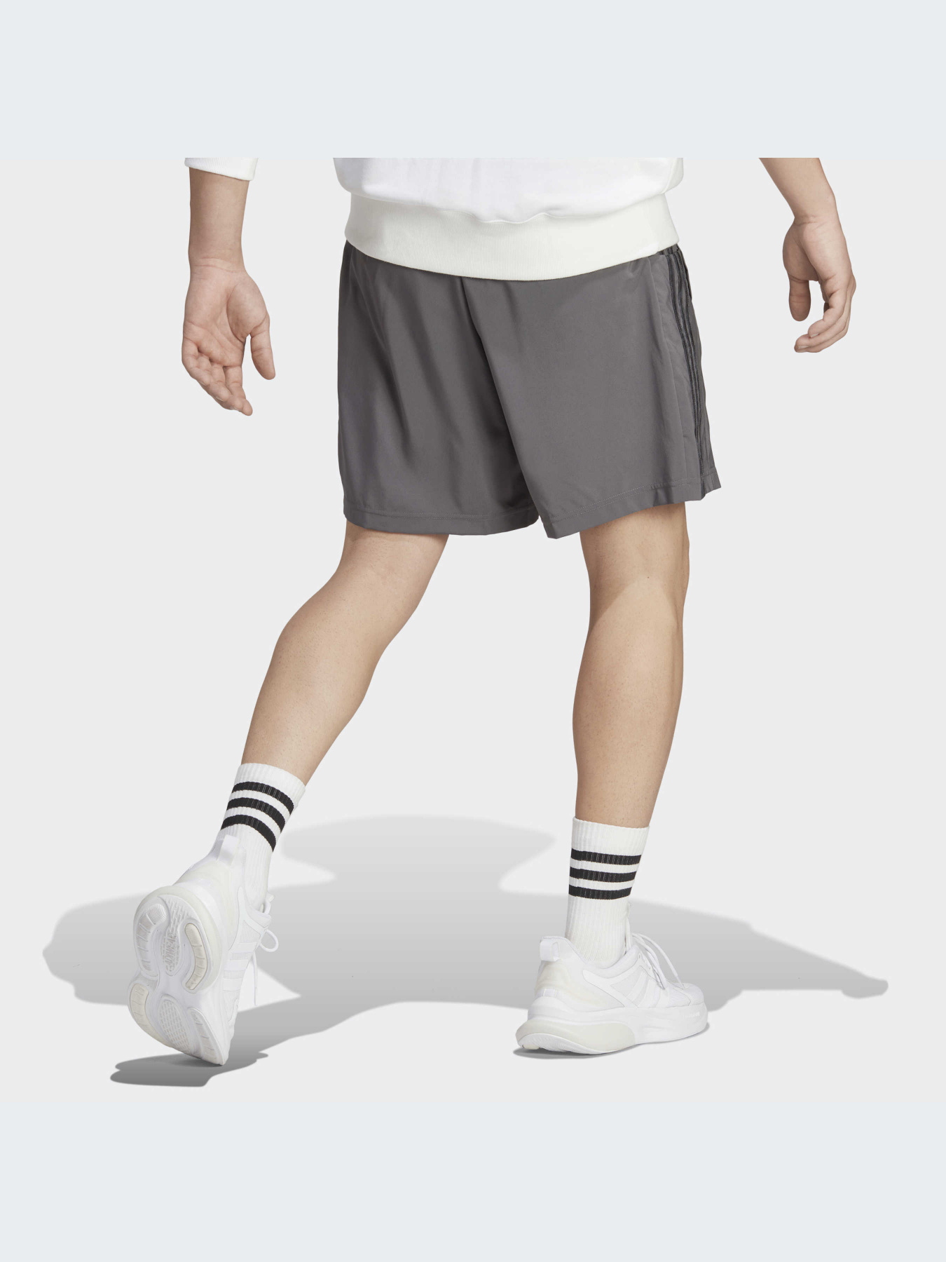 Шорты Adidas модель IC1494-KZ Фото