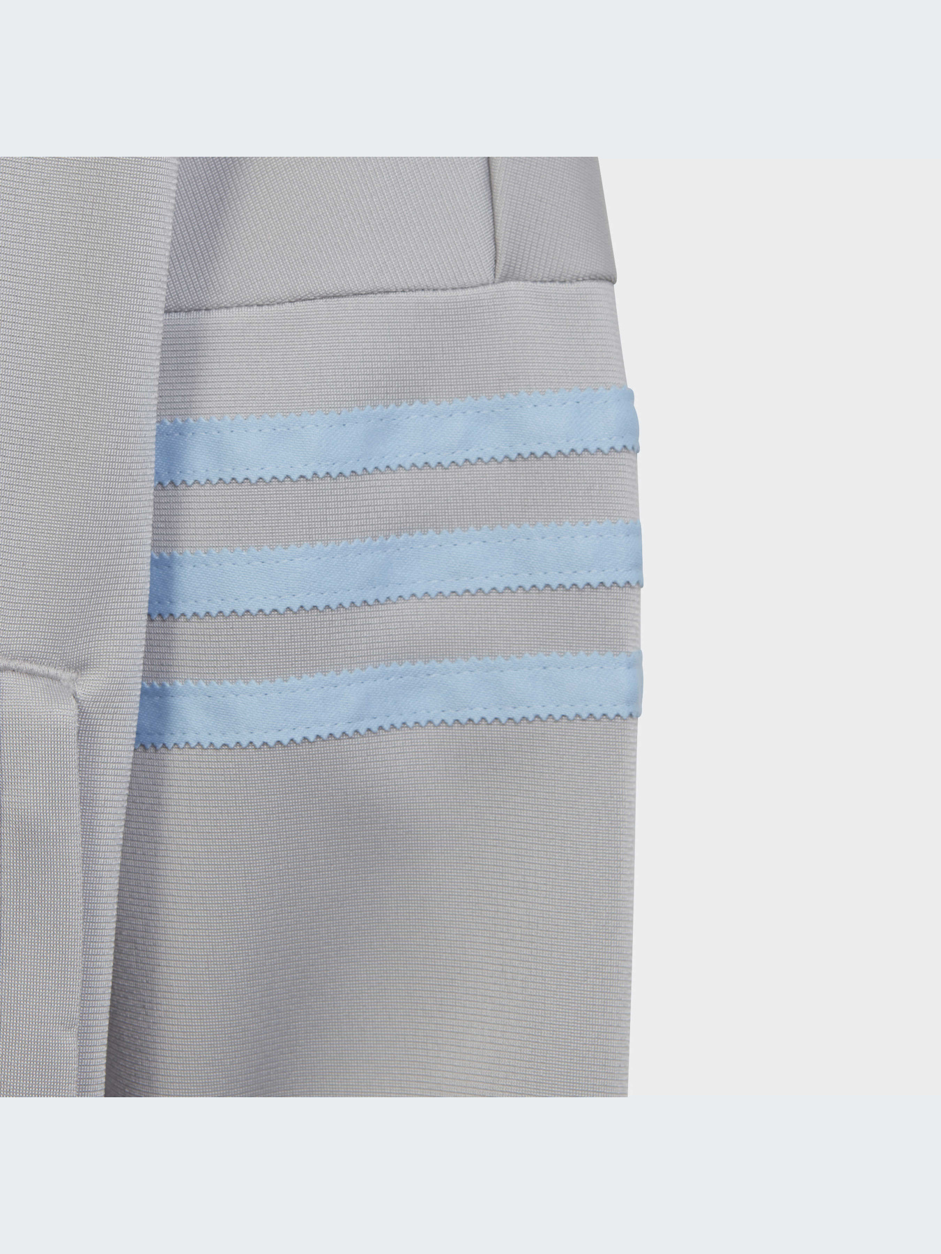 Спортивная одежда Adidas Adicolor модель IC6193-KZ Фото