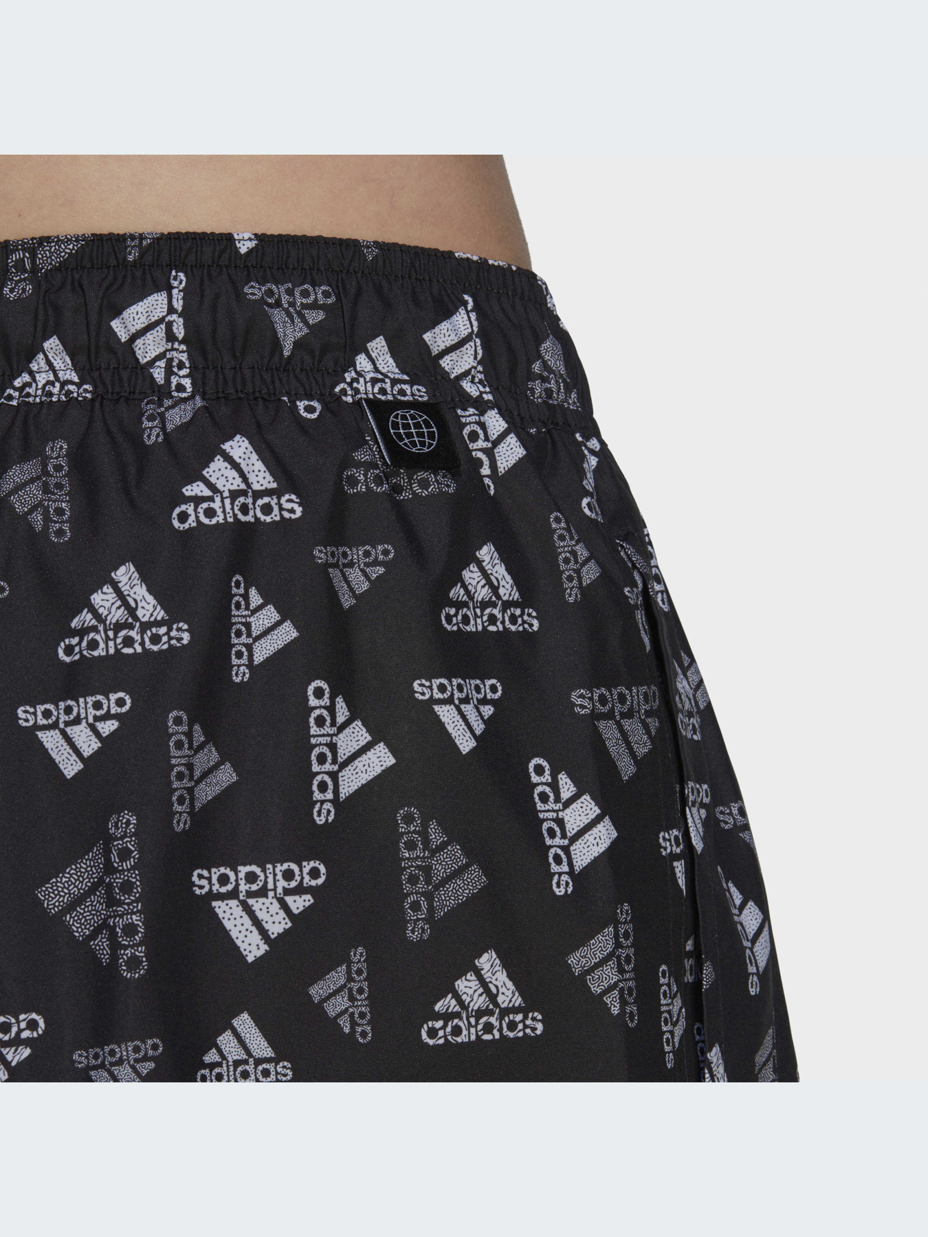 Одежда для пляжа Adidas Graphics модель HT4345-KZ Фото