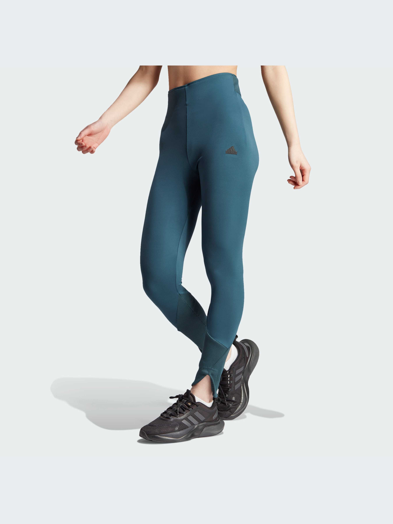 Брюки Adidas ZNE модель IM4941-KZ Фото