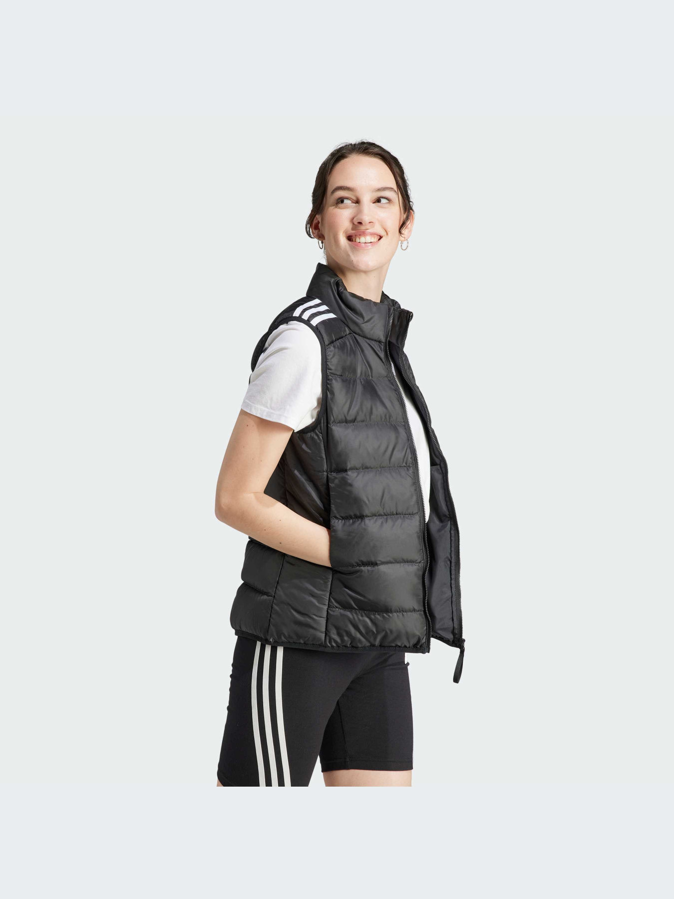 Куртки и дубленки Adidas модель HZ8484-KZ Куртки и дубленки Adidas модель HZ8484-KZ Фото