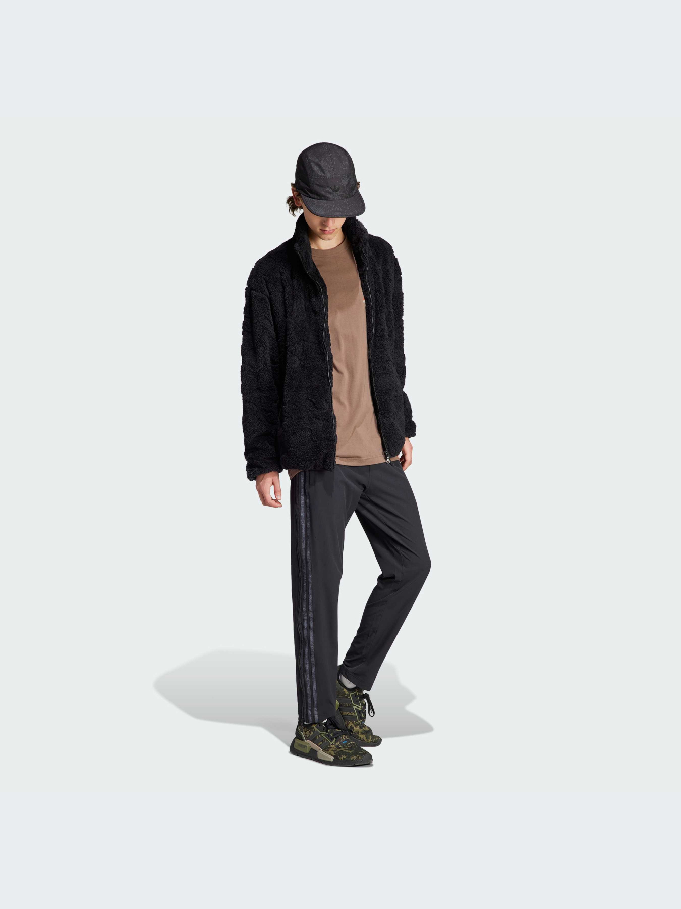Куртки и дубленки Adidas Adventure модель IJ0723-KZ Фото