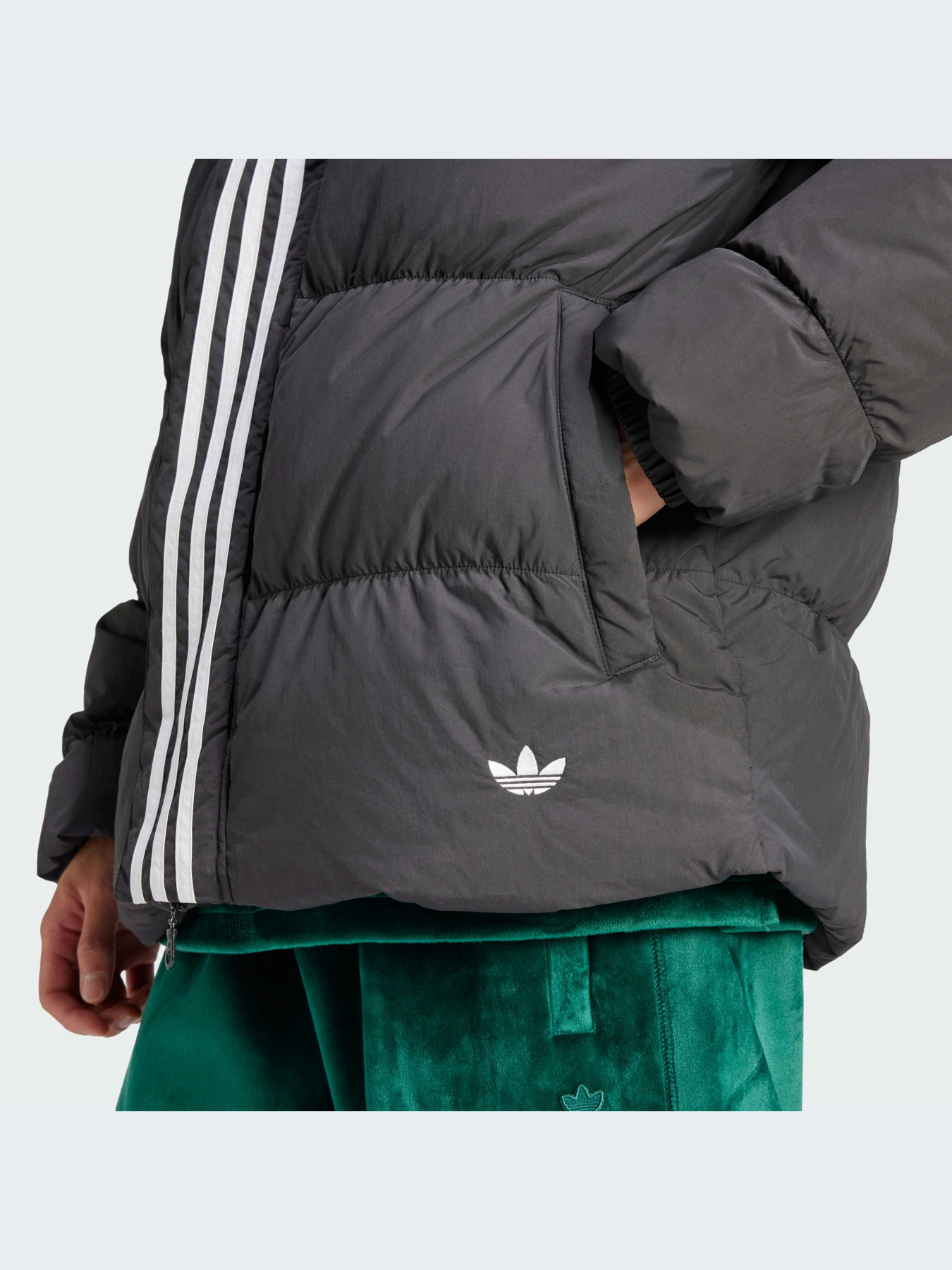 Куртки и дубленки Adidas модель HZ0688-KZ Фото