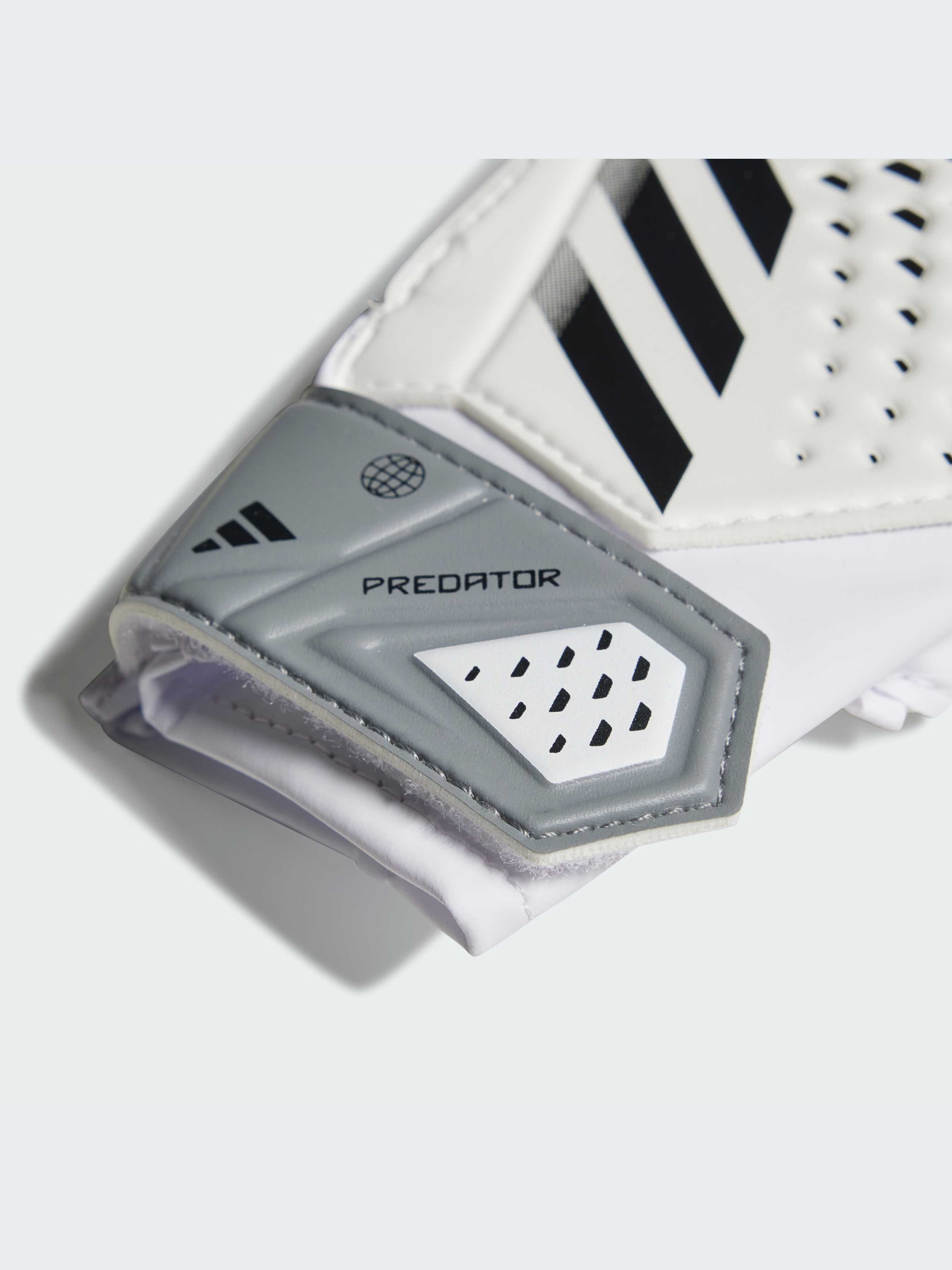 Перчатки для спорта Adidas Predator модель IA0859-KZ Фото