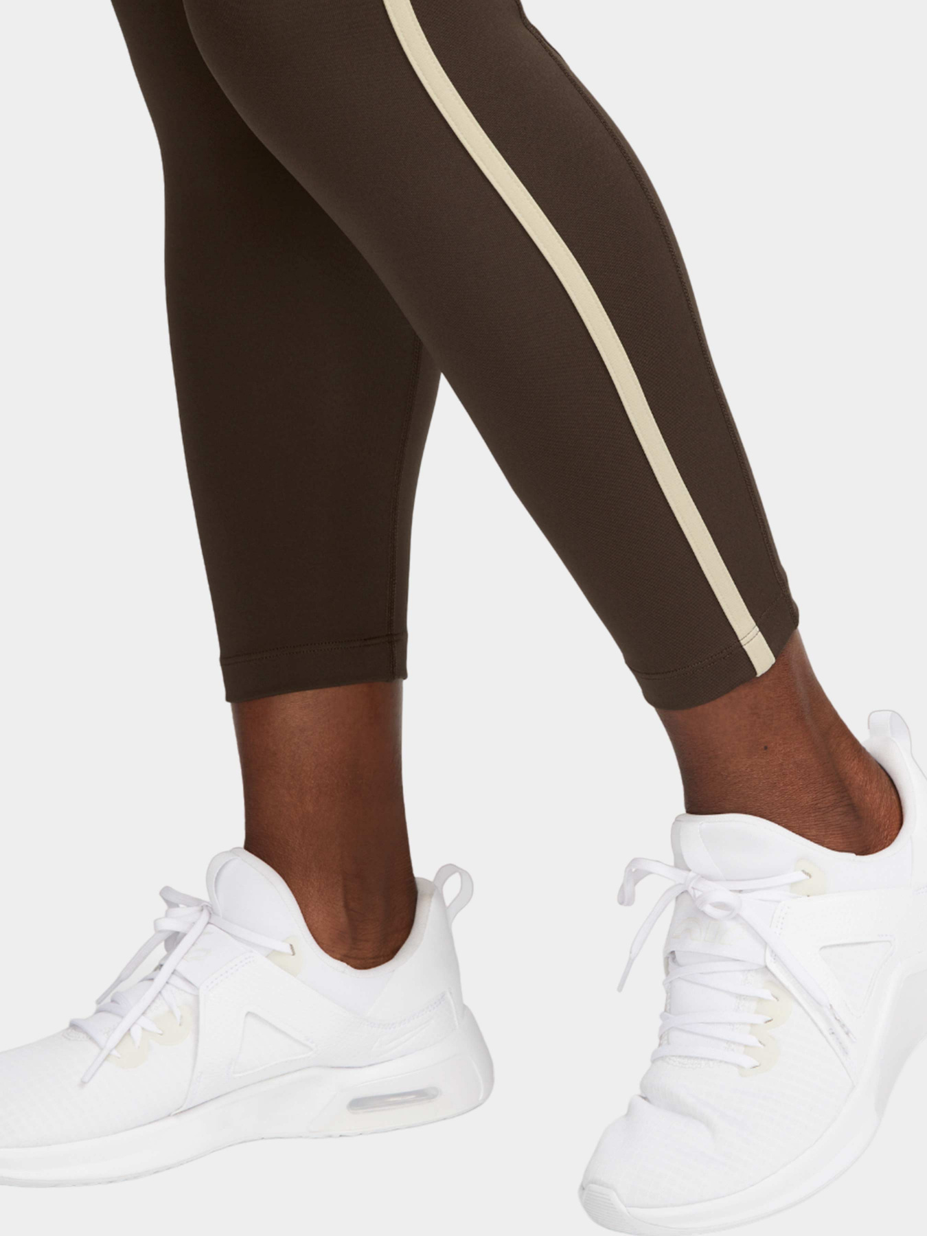 Брюки NIKE модель FB7612-237 Фото