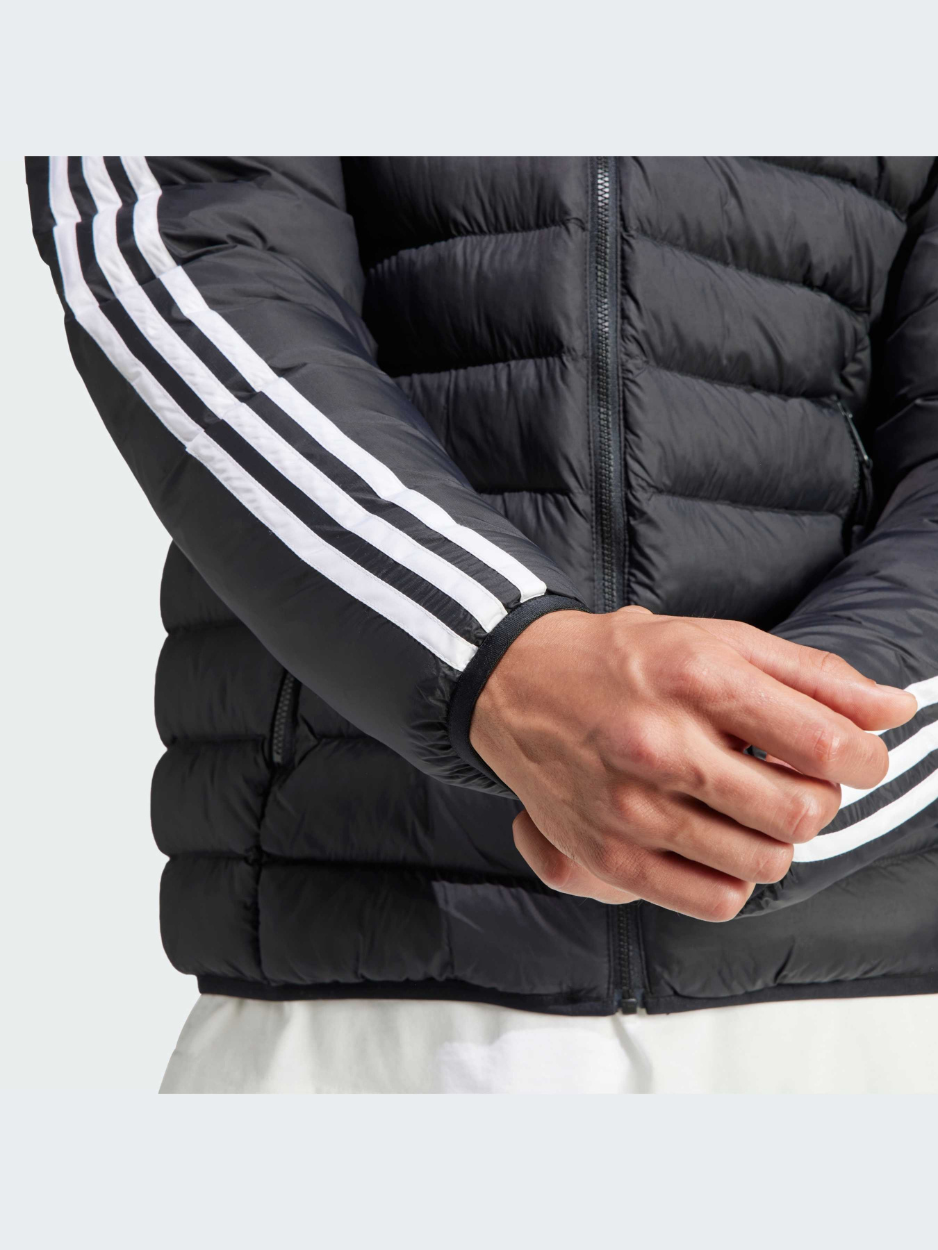 Куртки и дубленки Adidas модель IL2563-KZ Фото