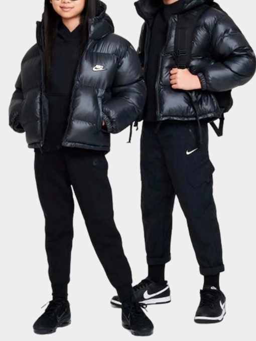 Куртки и дубленки NIKE модель FD2846-011 Фото