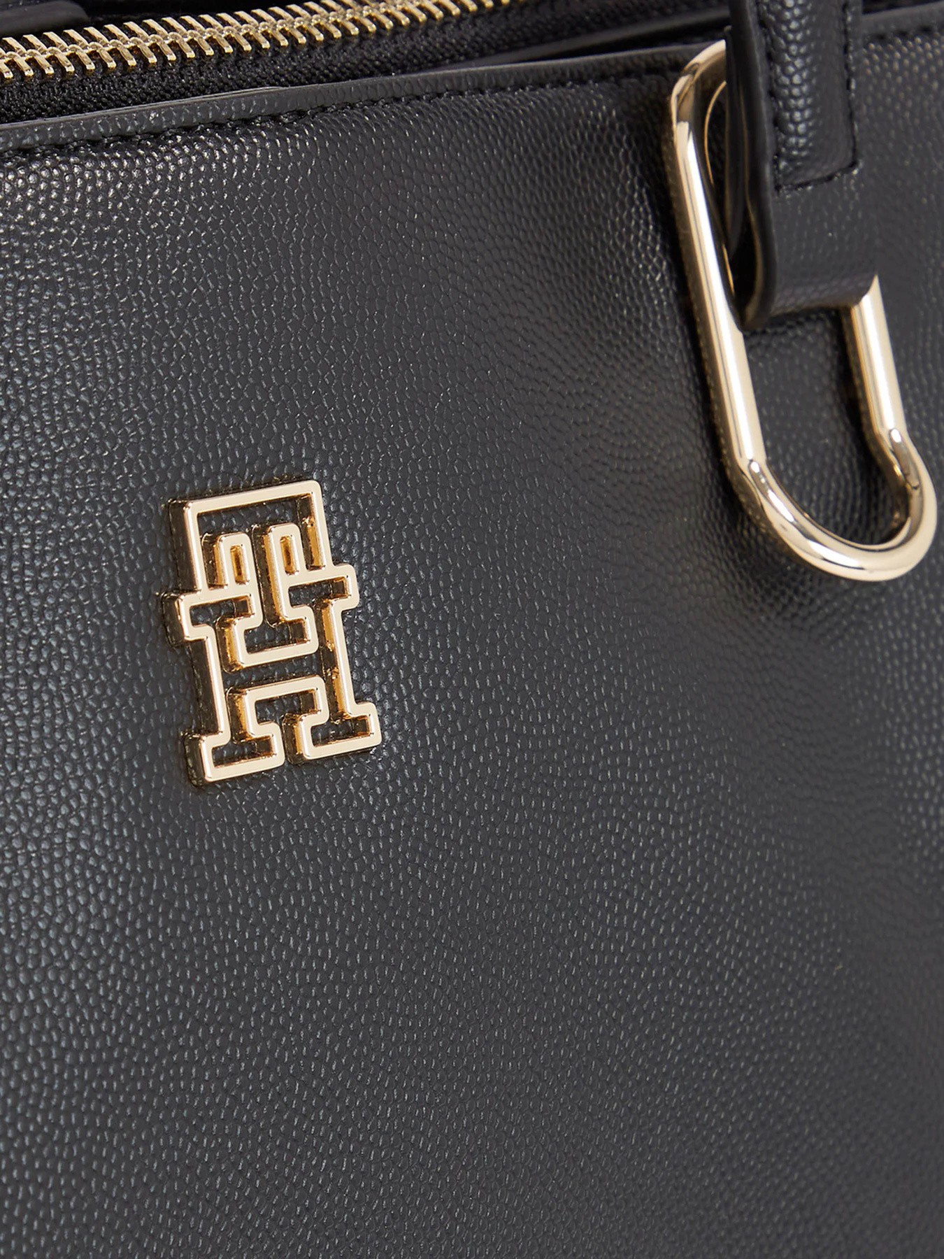Сумки Tommy Hilfiger модель AW0AW15242-BDS Фото