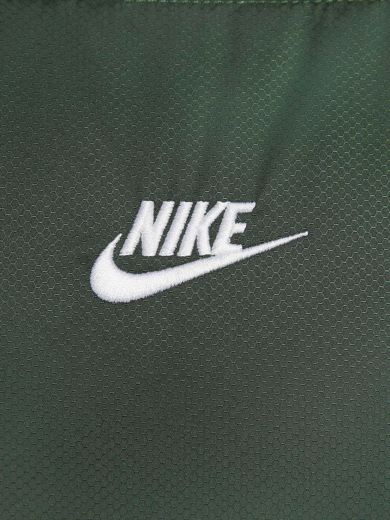 Куртки и дубленки NIKE модель FB7368-323 Фото