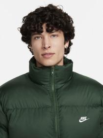 Куртки и дубленки NIKE модель FB7368-323 Фото