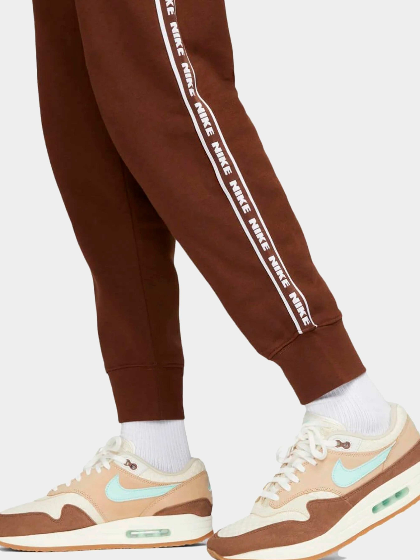 Костюмы NIKE модель FB7296-259 Фото