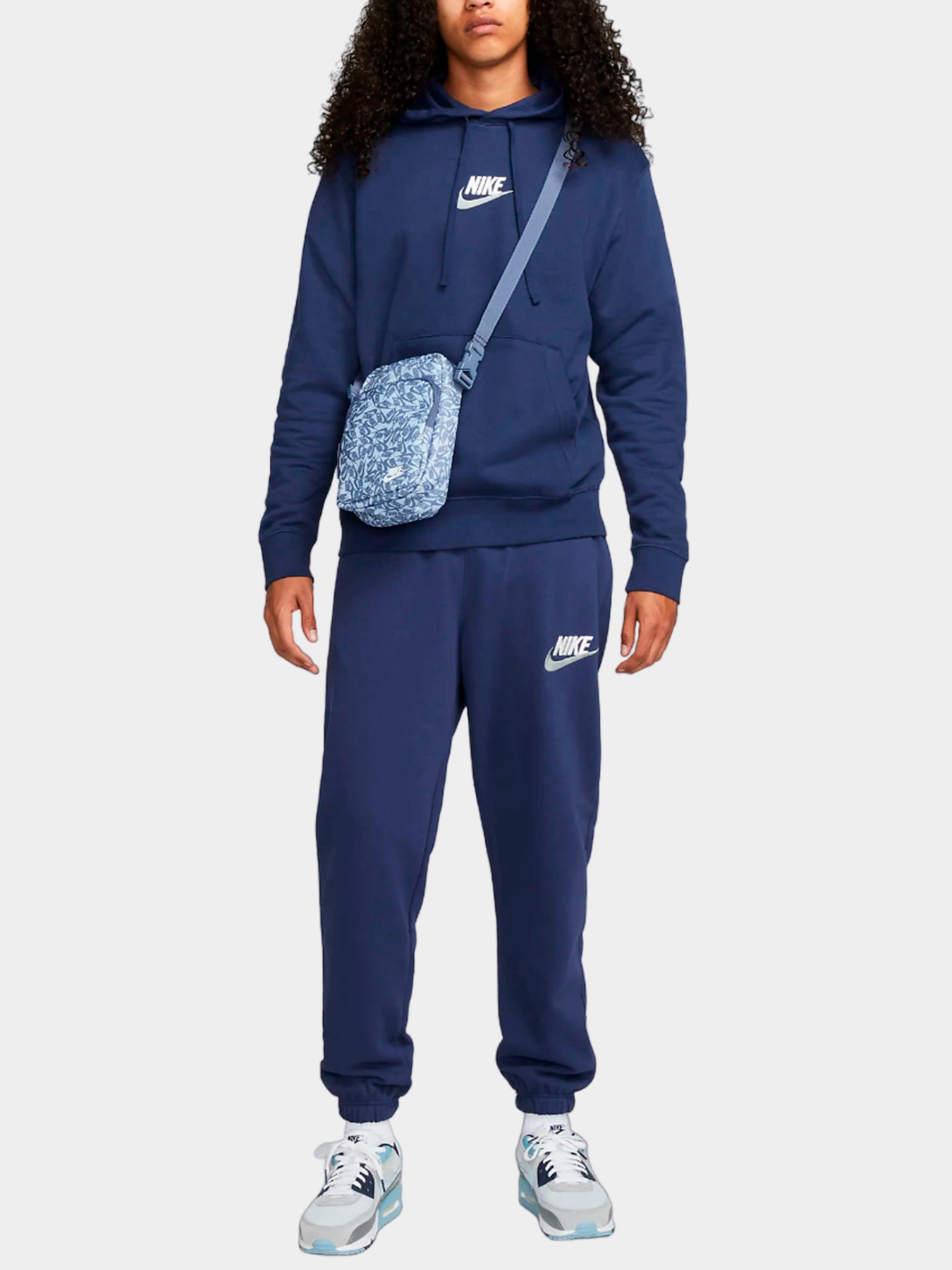 Худи и свитшоты NIKE модель FB7788-410 Фото