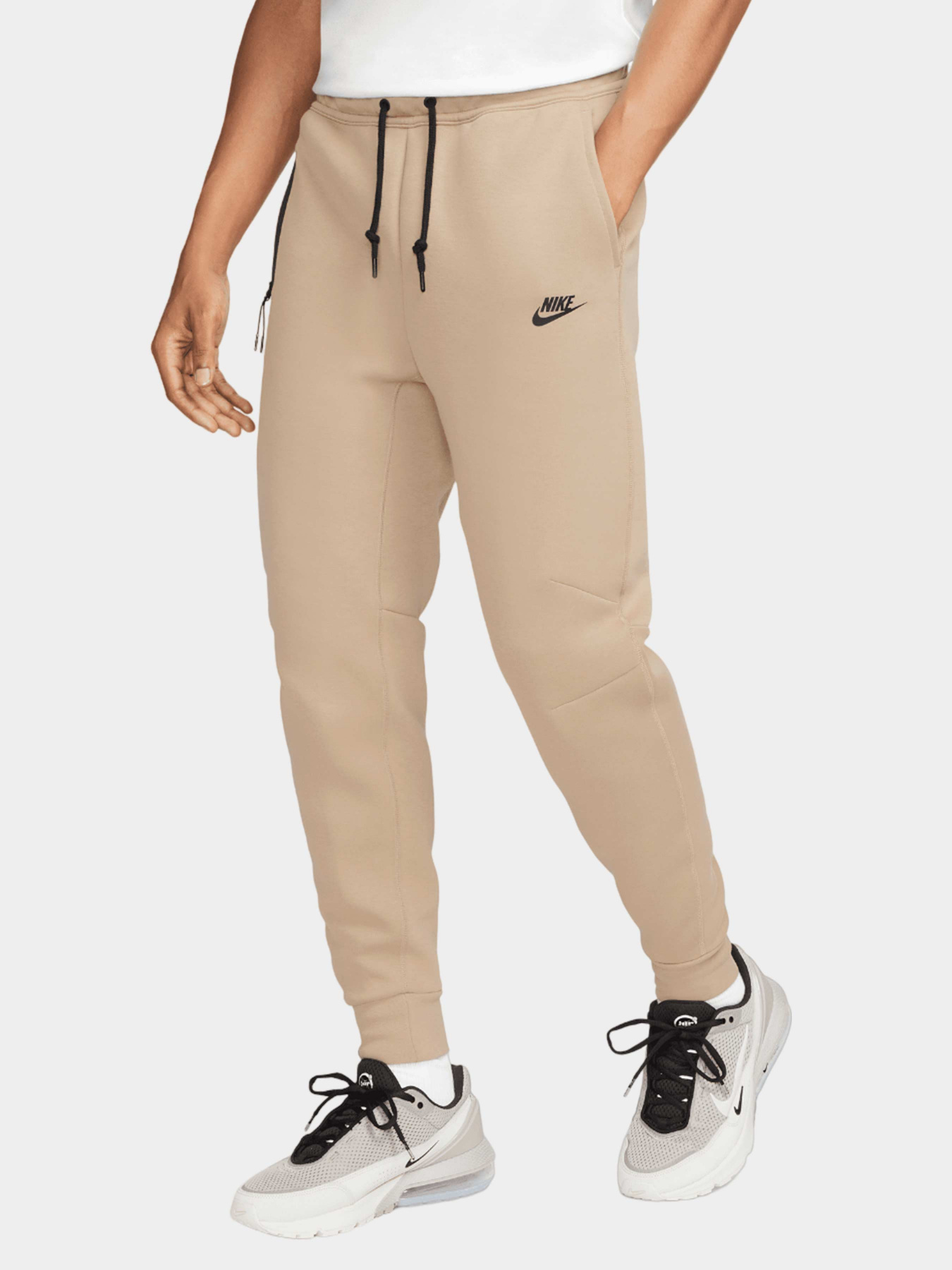 Брюки NIKE модель FB8002-247 Фото