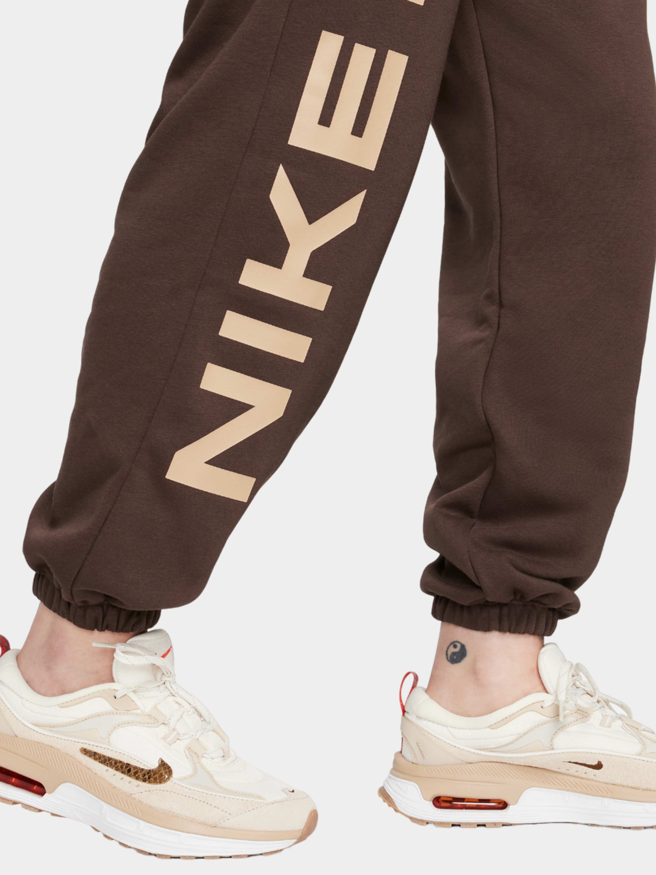 Брюки NIKE модель FB8051-237 Фото