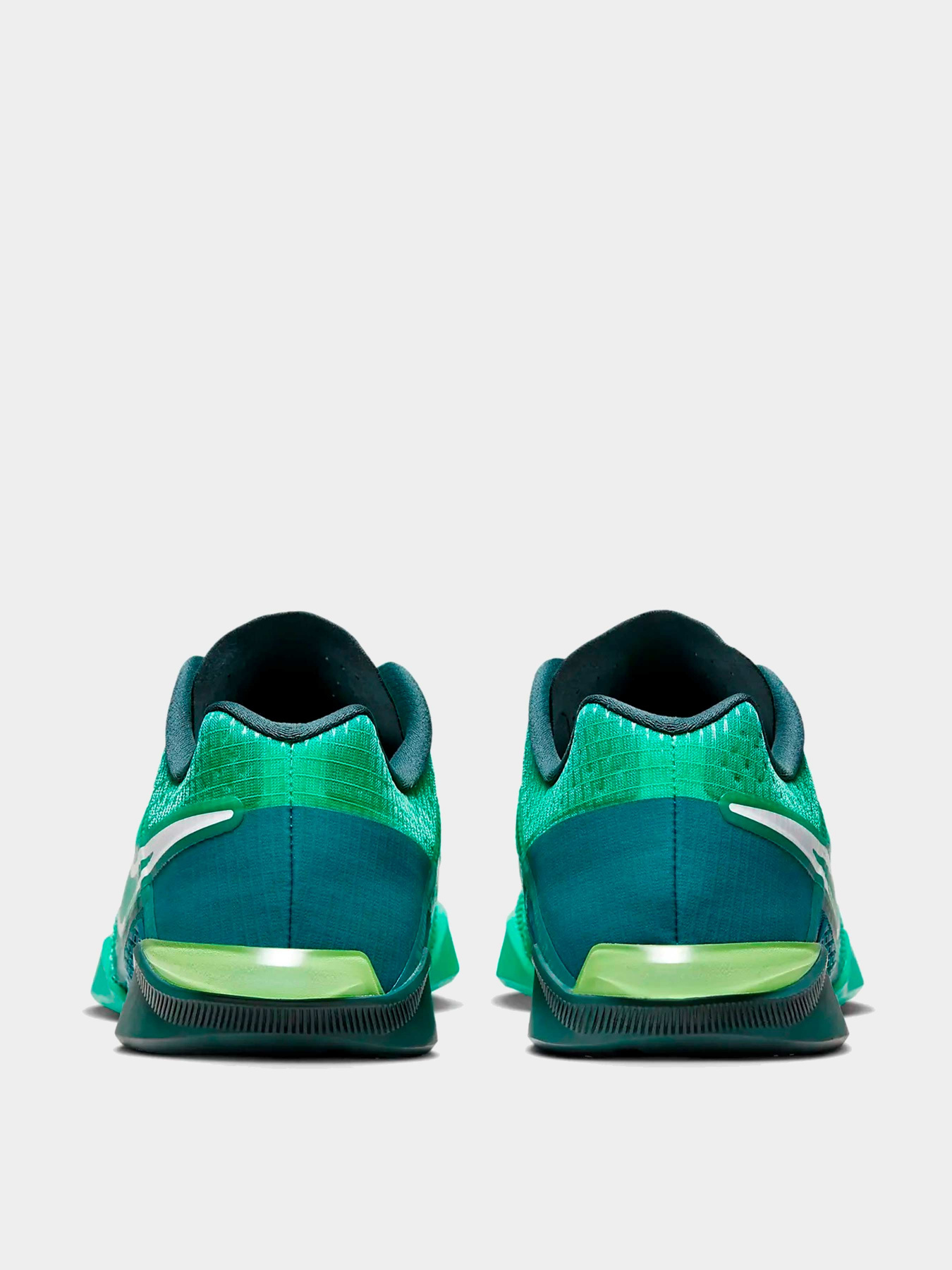 Кроссовки NIKE модель DH3392-302 Фото