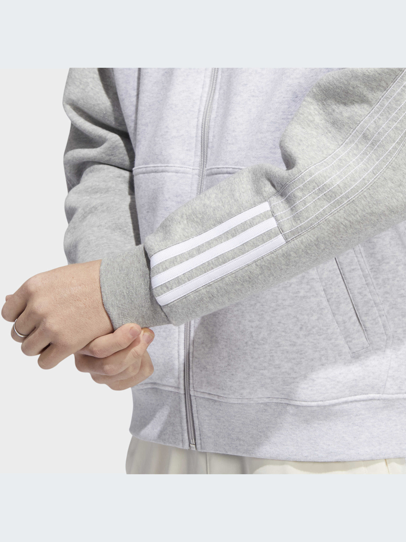 Худи и свитшоты Adidas модель HI2995-KZ Фото