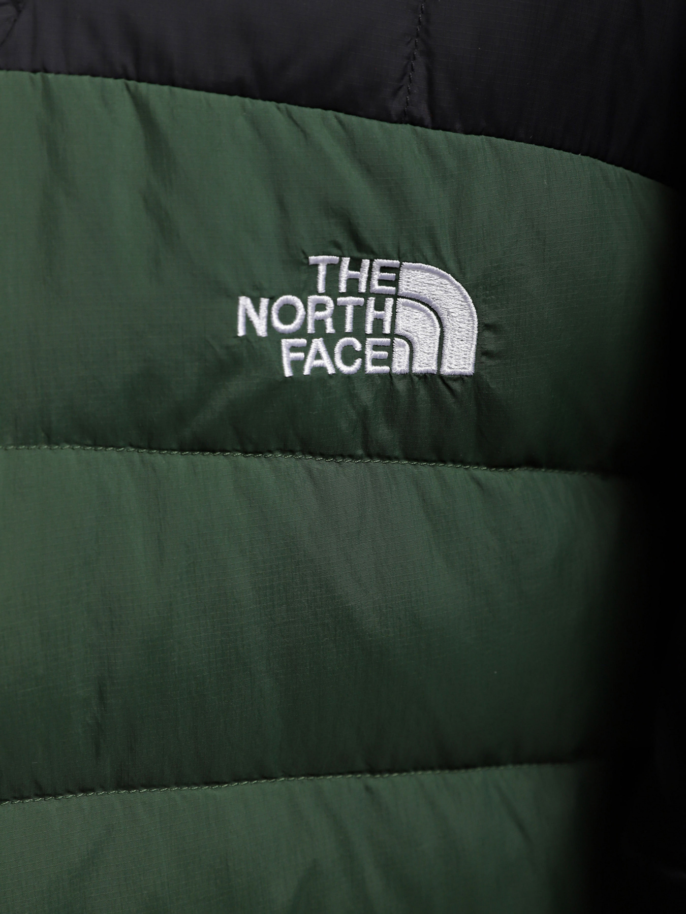 Куртки и дубленки The North Face модель NF0A7WZWI0P1 Фото