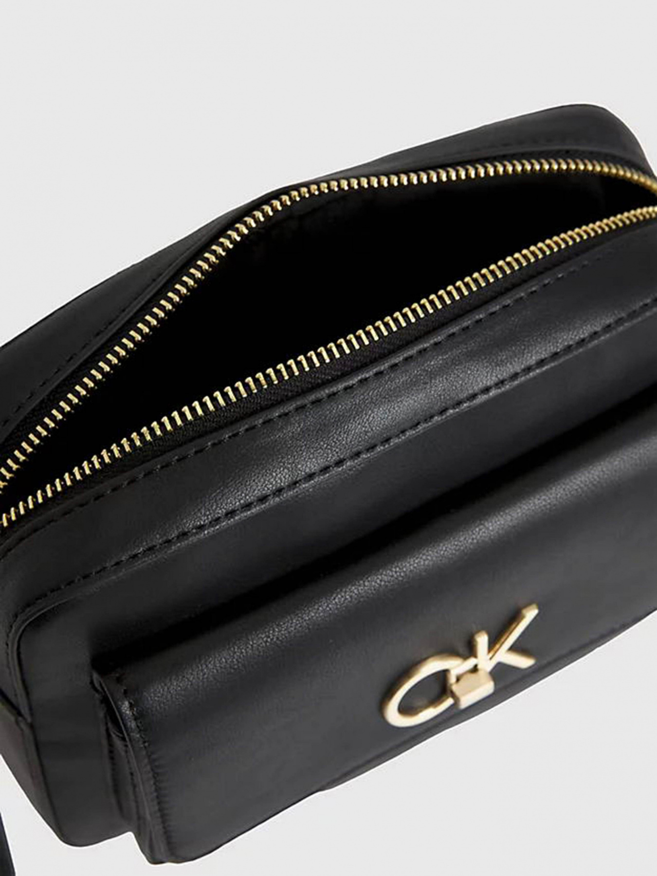 Сумки Calvin Klein модель K60K611083-BAX Фото
