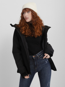 Куртки и дубленки The North Face модель NF0A4R1RKX71 Фото
