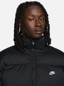 Куртки и дубленки NIKE модель FB7368-010 Фото