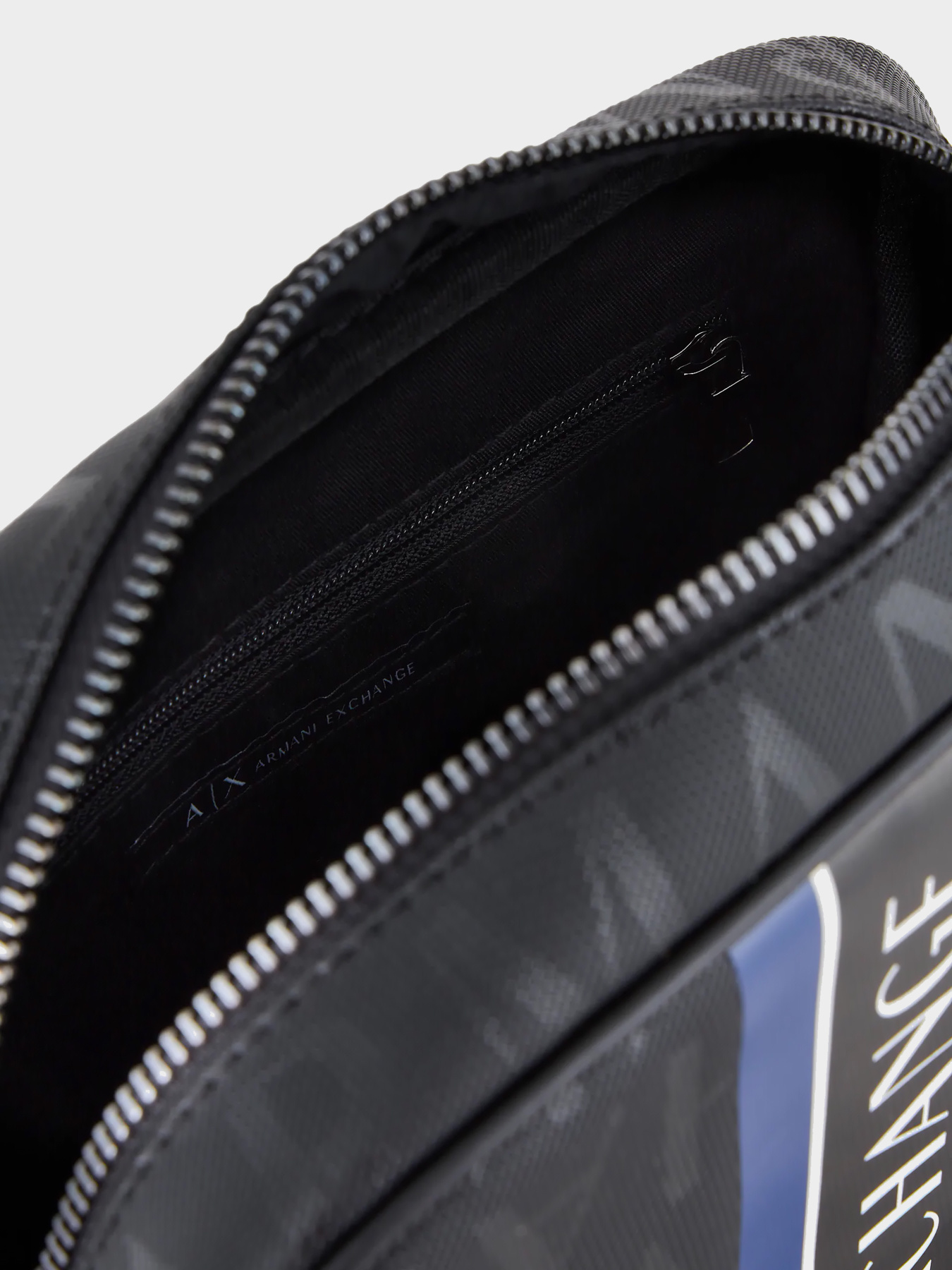 Сумки Armani Exchange модель 952399-CC831-31921 Фото