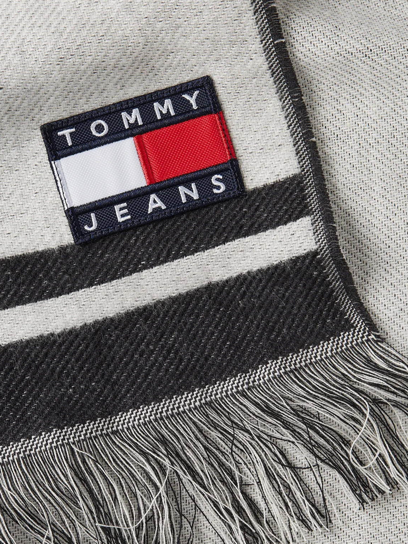 Шарфы и платки Tommy Hilfiger модель AM0AM11704-0GM Фото