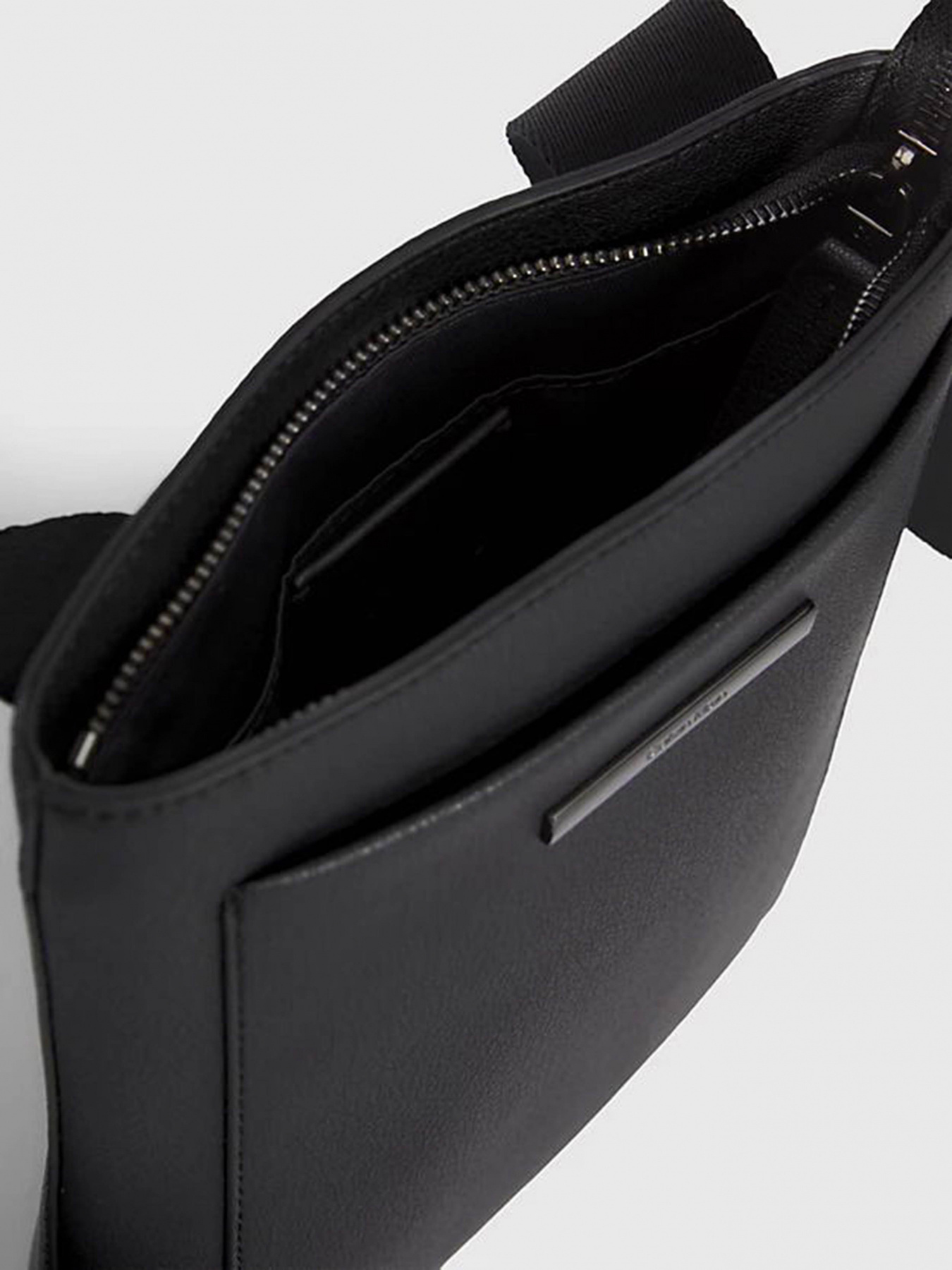Сумки Calvin Klein модель K50K510803-BAX Сумки Calvin Klein модель K50K510803-BAX Фото
